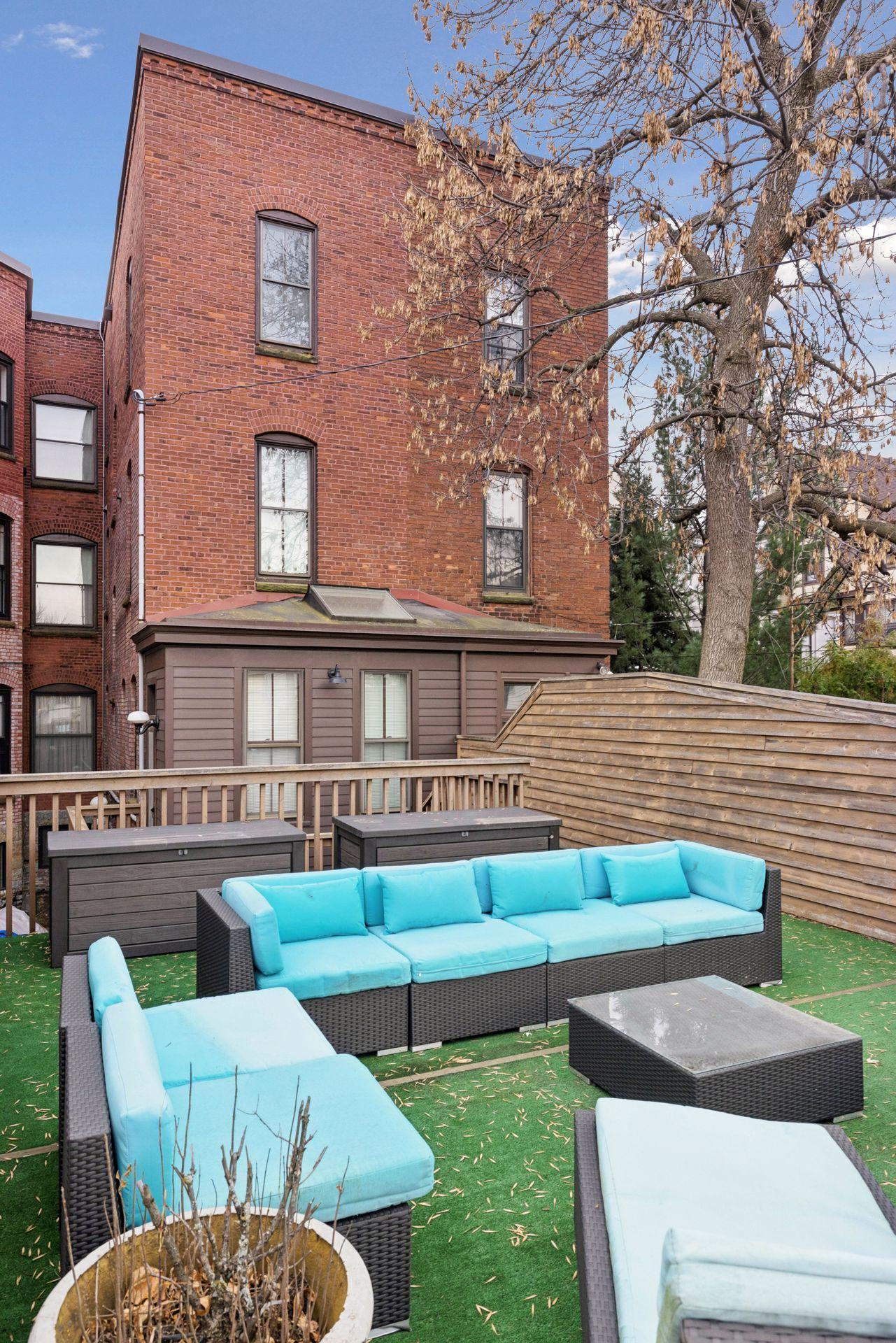 599 Summit Avenue