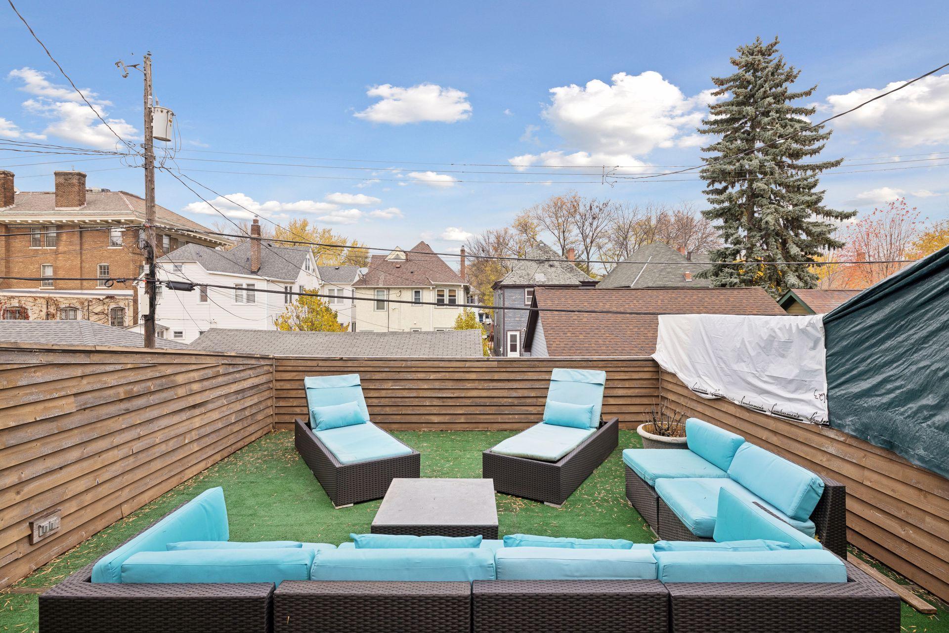 599 Summit Avenue