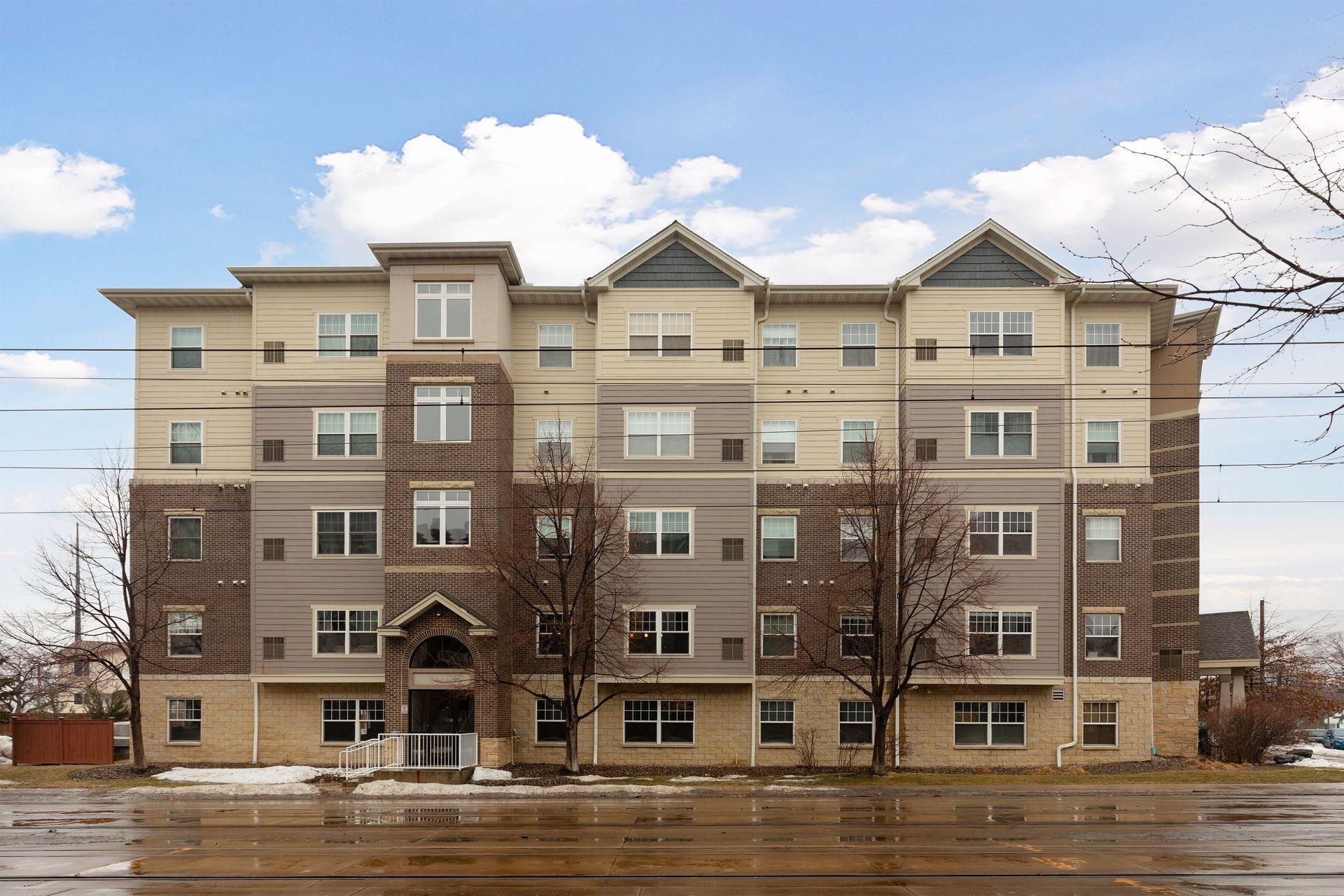 4824 E 53rd Street Unit: 501