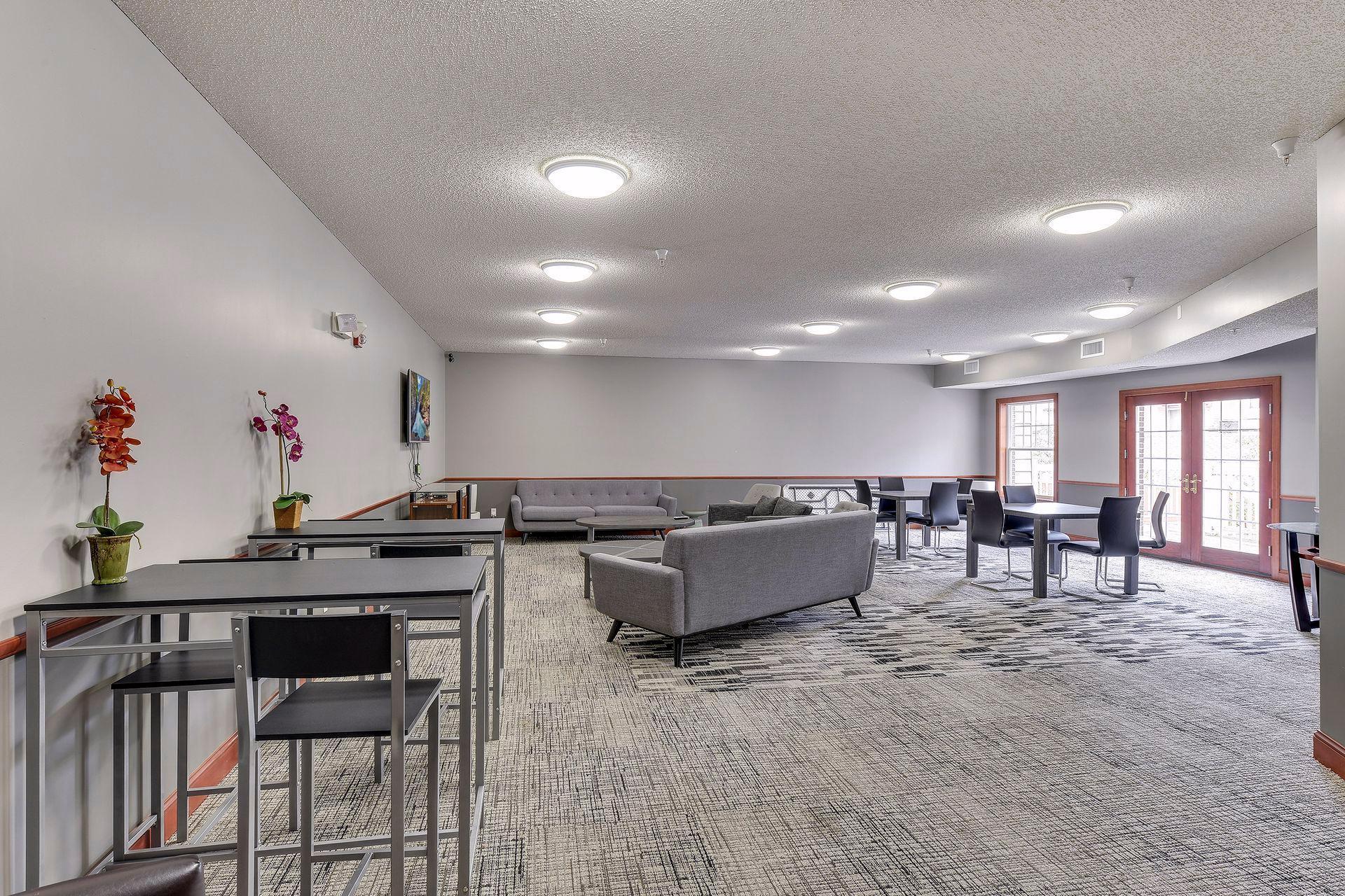 4824 E 53rd Street Unit: 501