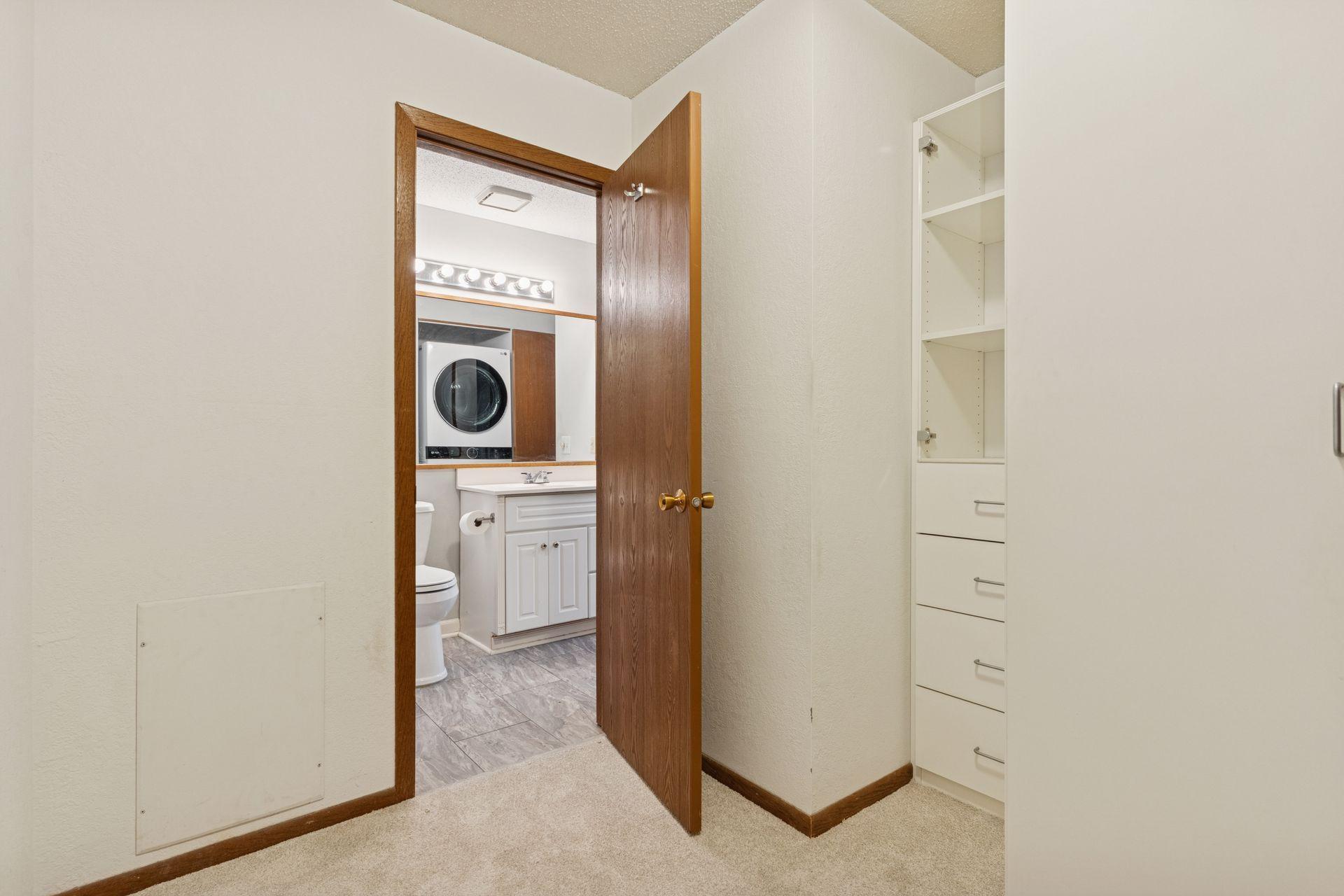 3440 Golfview Drive Unit: 211