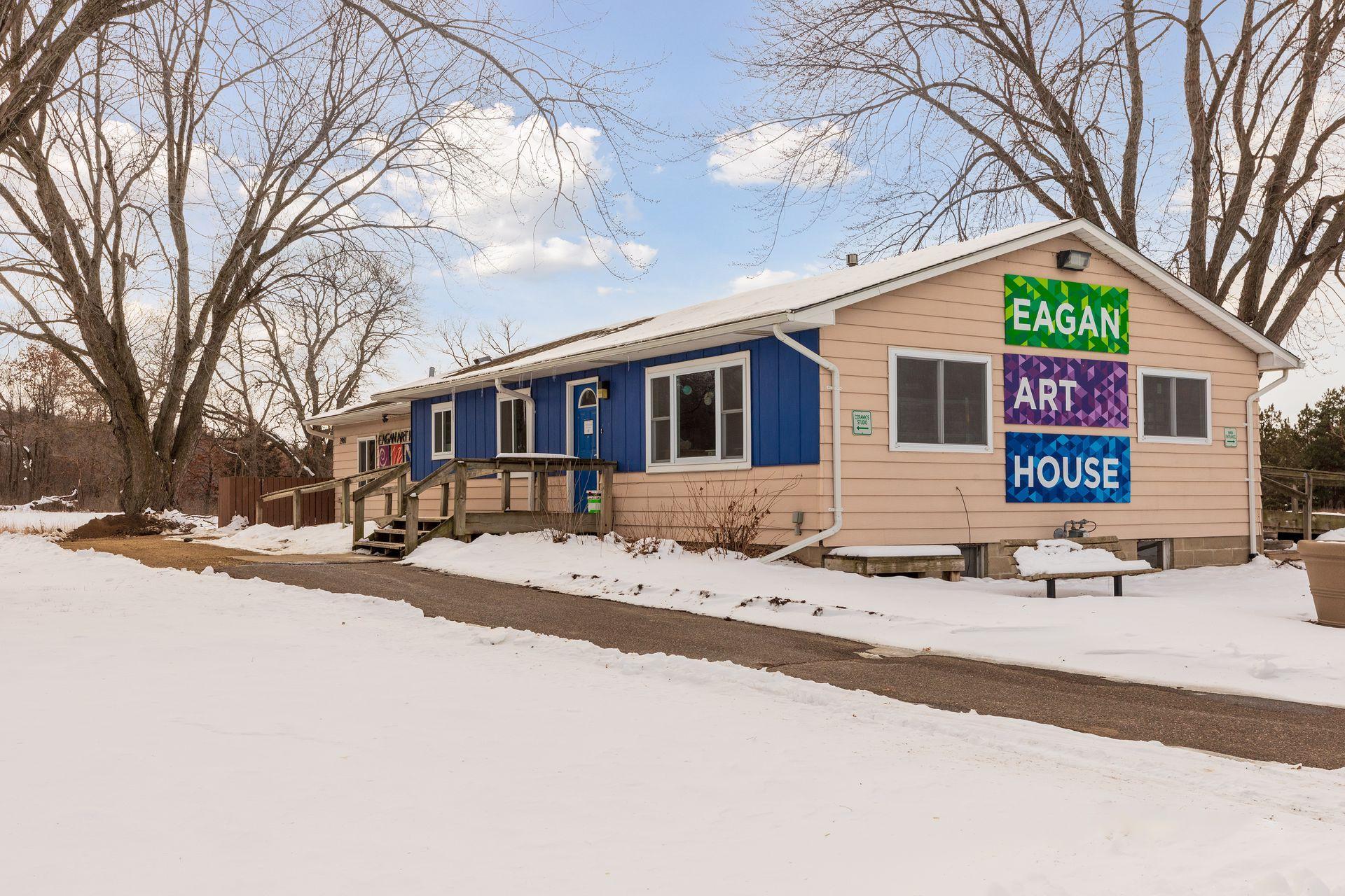 3440 Golfview Drive Unit: 211