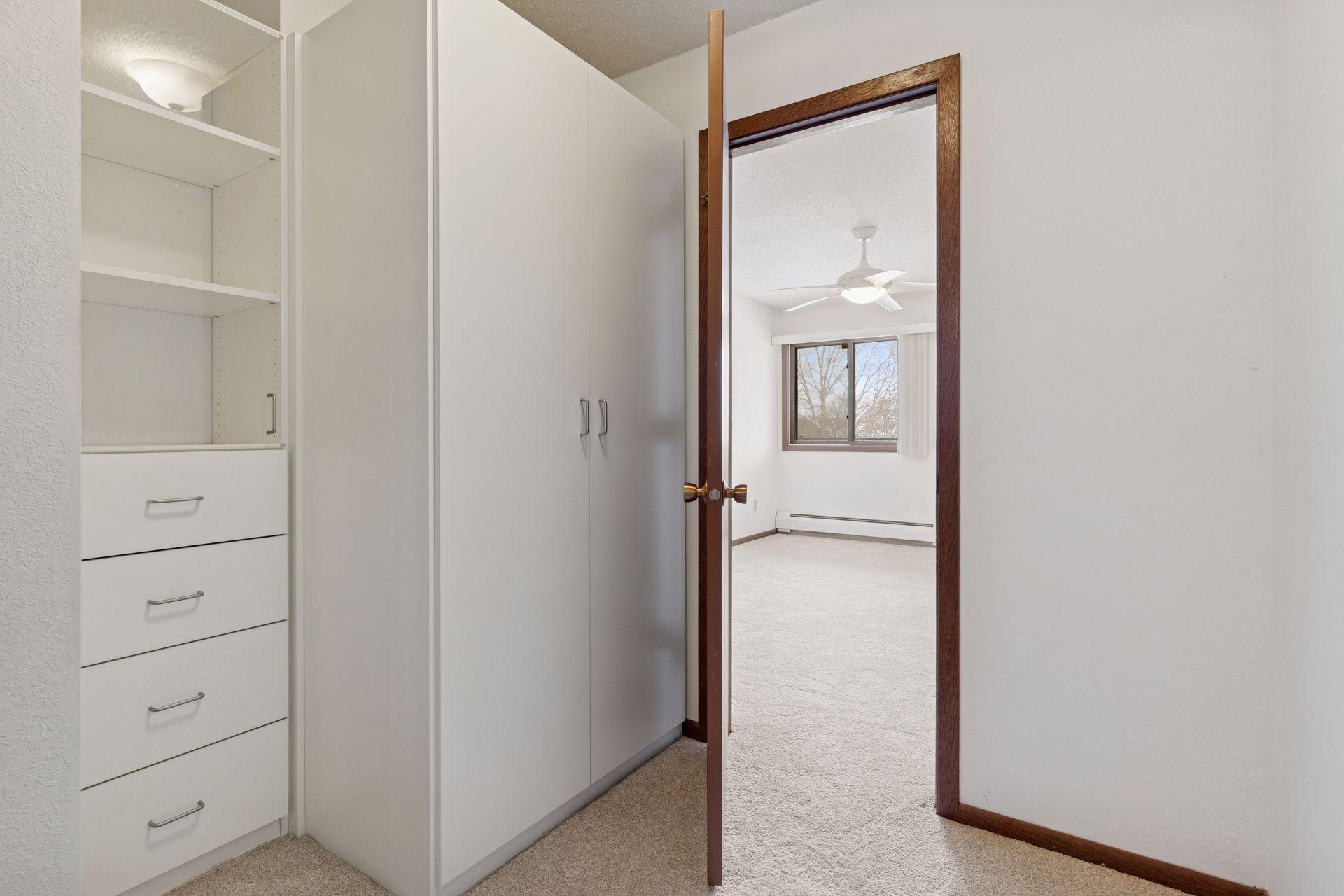 3440 Golfview Drive Unit: 211
