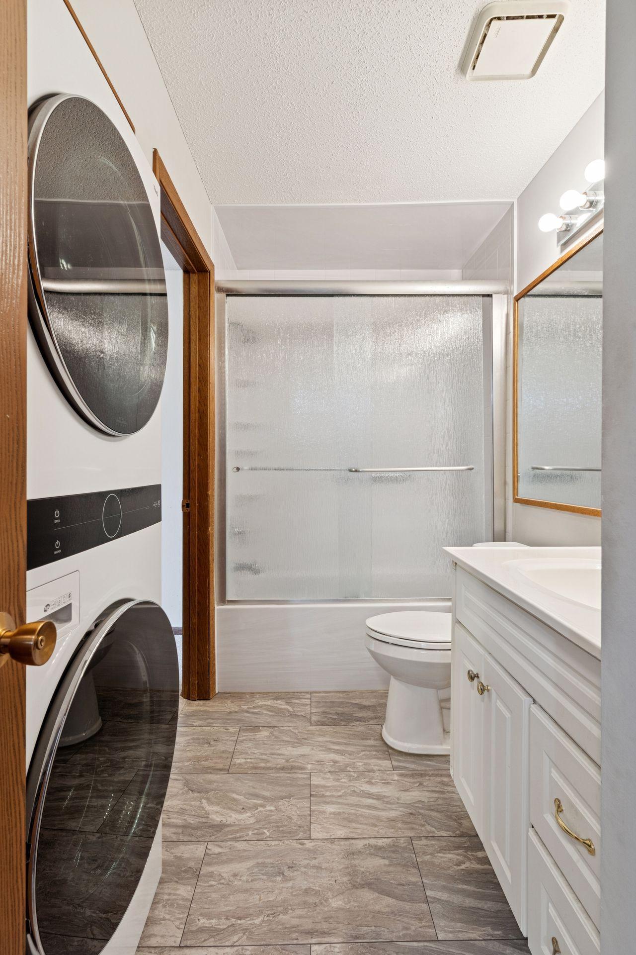 3440 Golfview Drive Unit: 211
