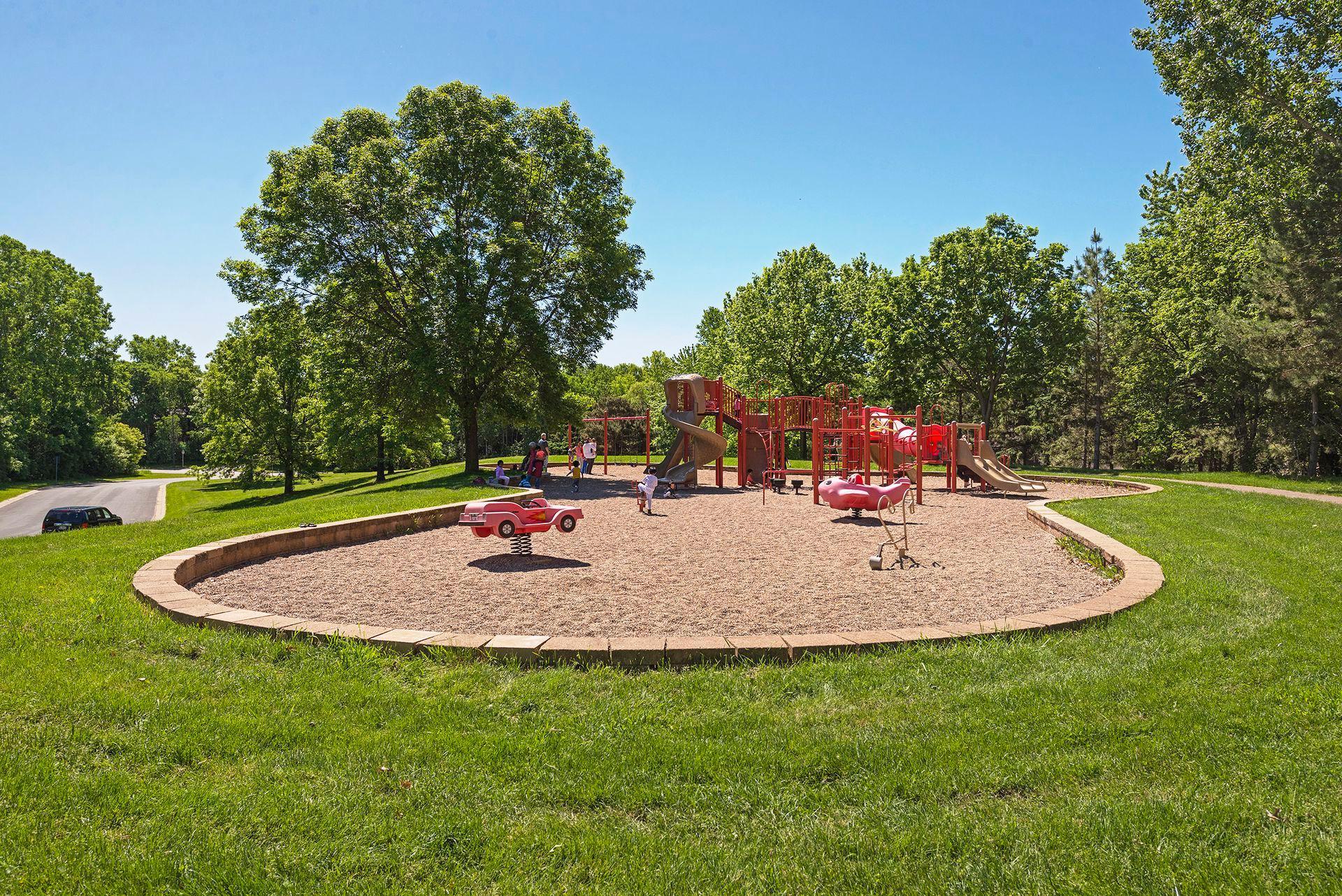 3440 Golfview Drive Unit: 211
