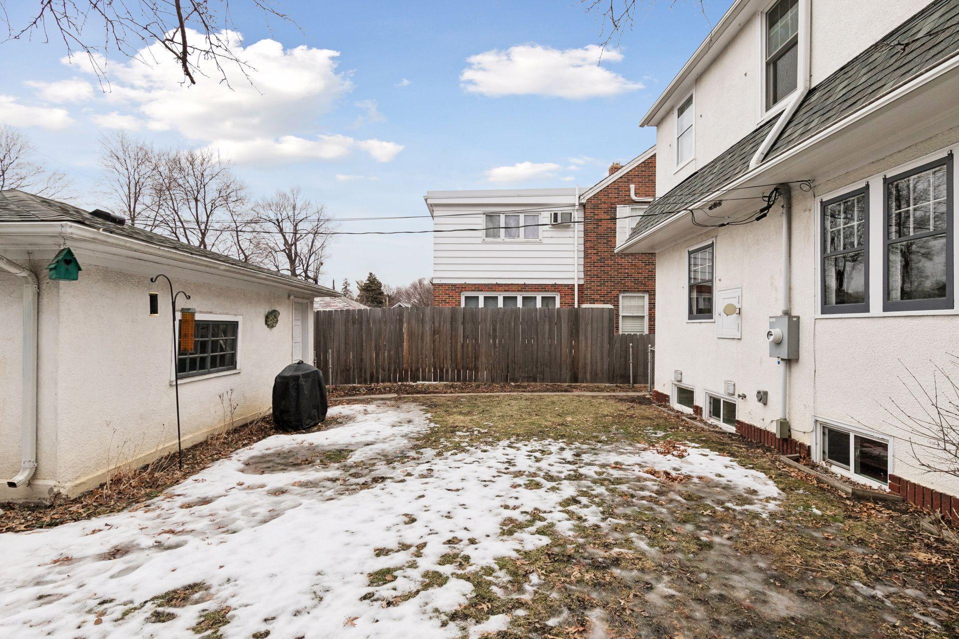 507 Montrose Lane