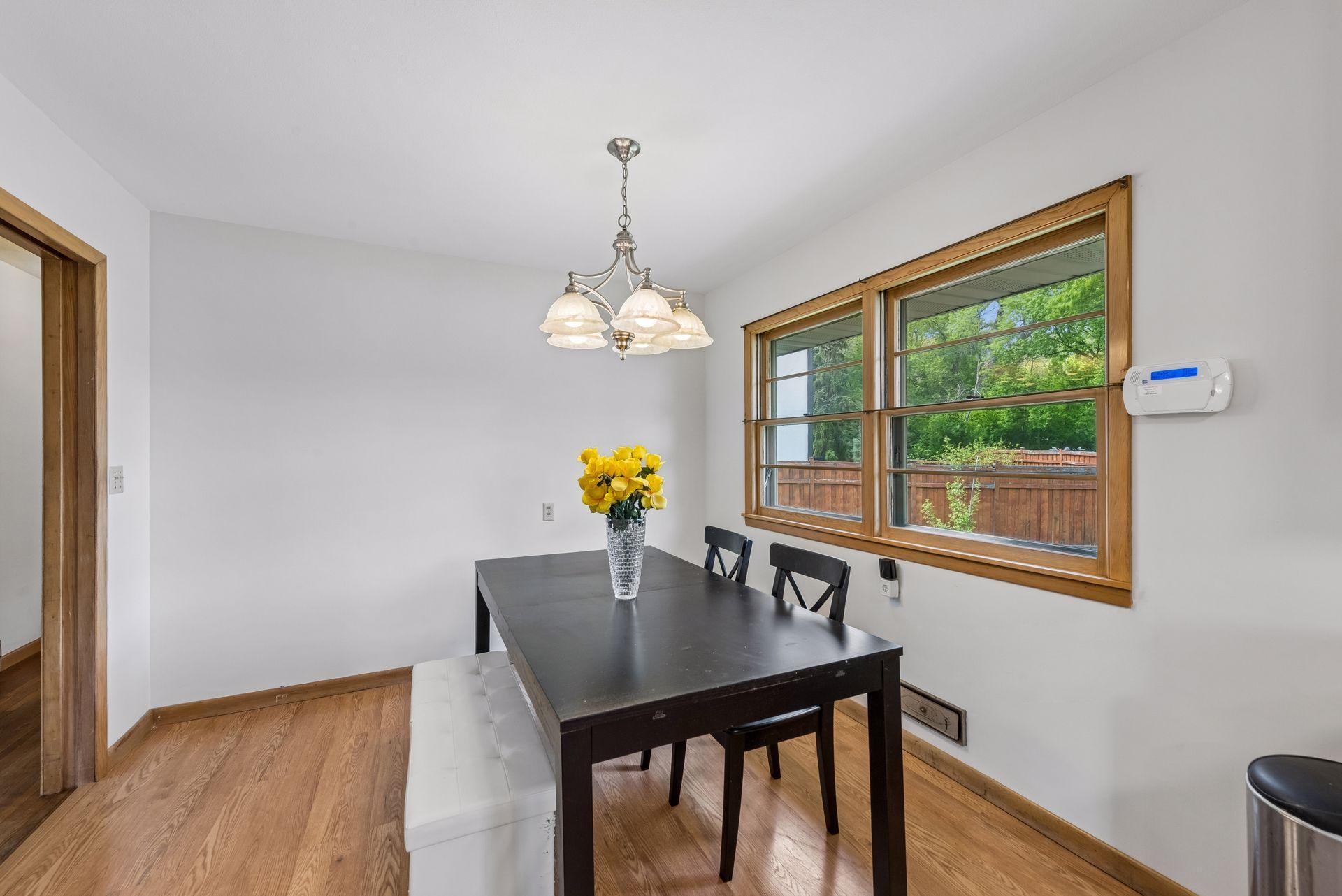 1073 Eleanor Avenue