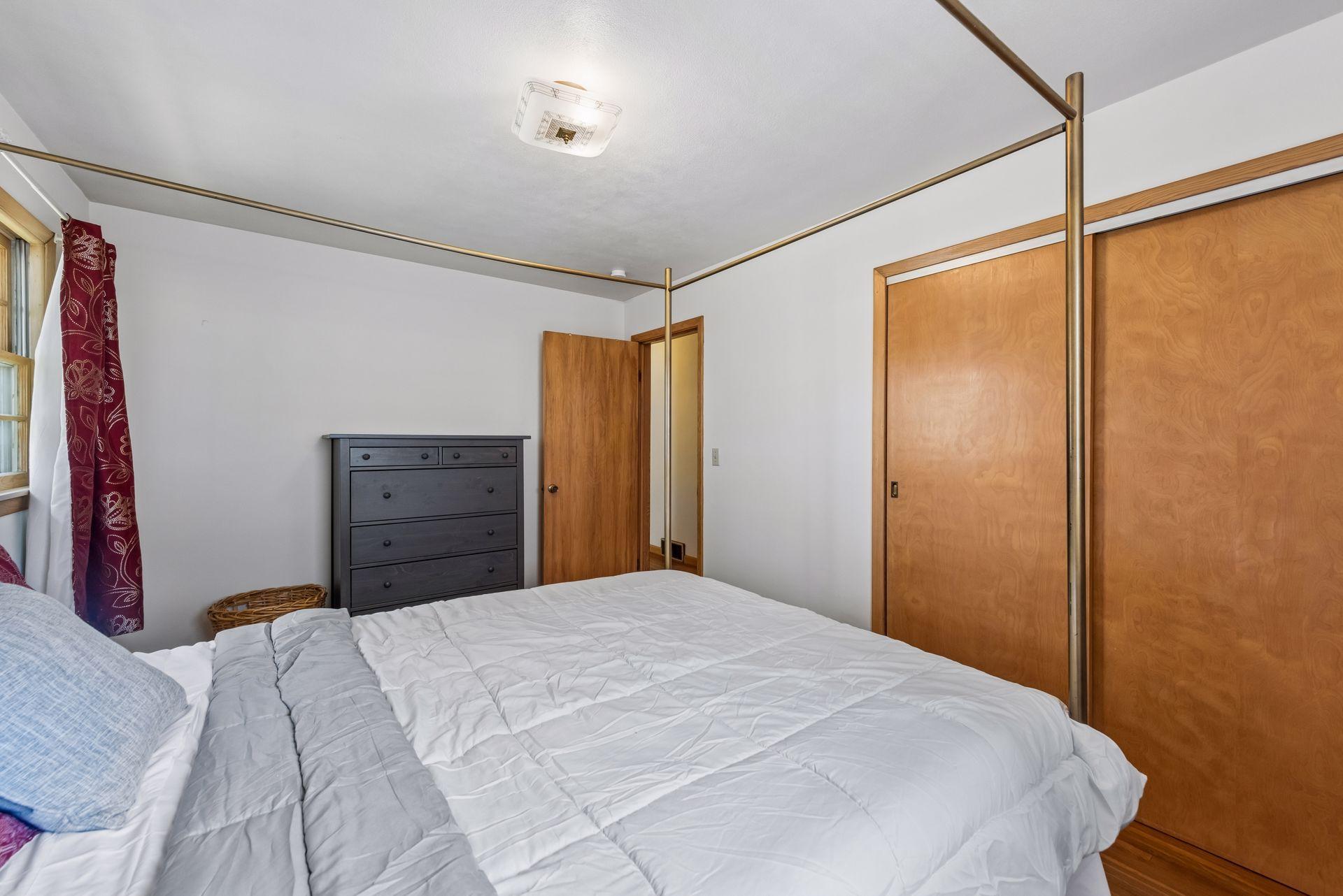 1073 Eleanor Avenue