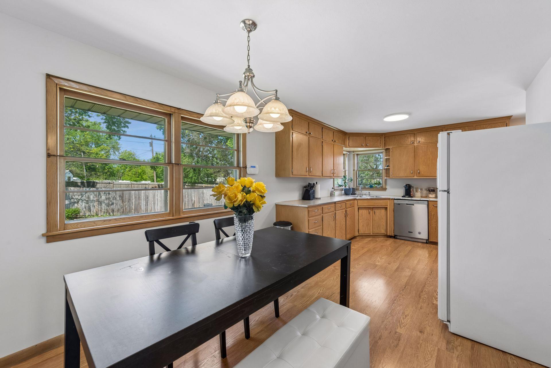 1073 Eleanor Avenue