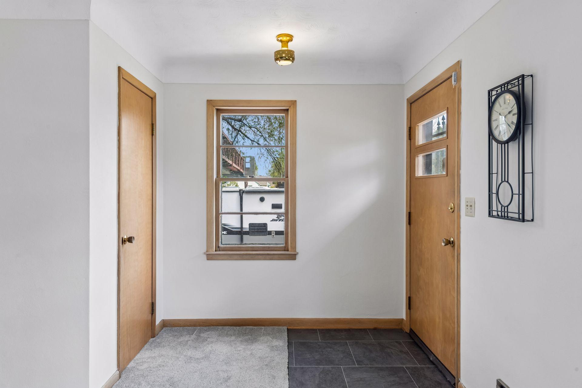 1073 Eleanor Avenue