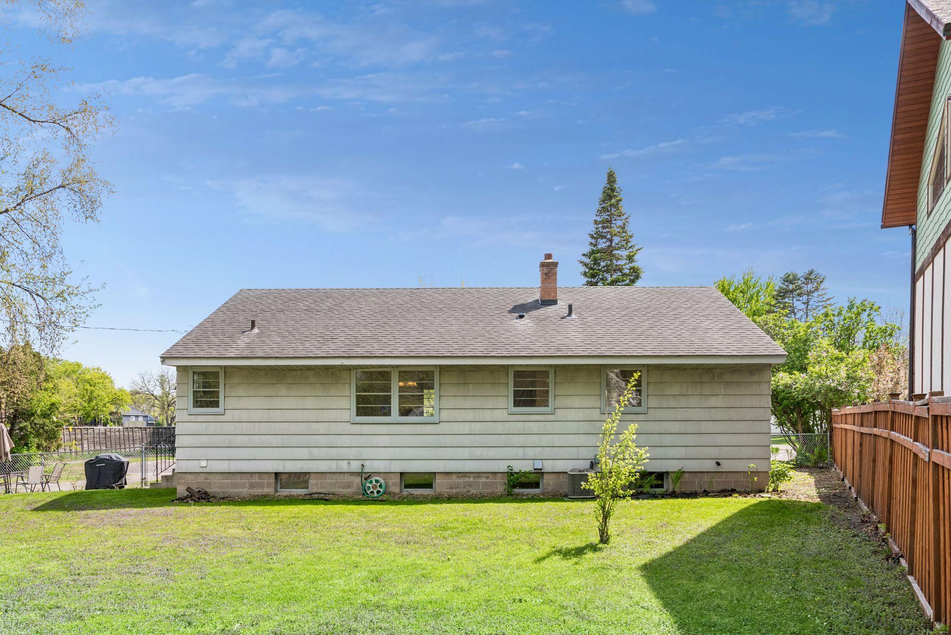 1073 Eleanor Avenue