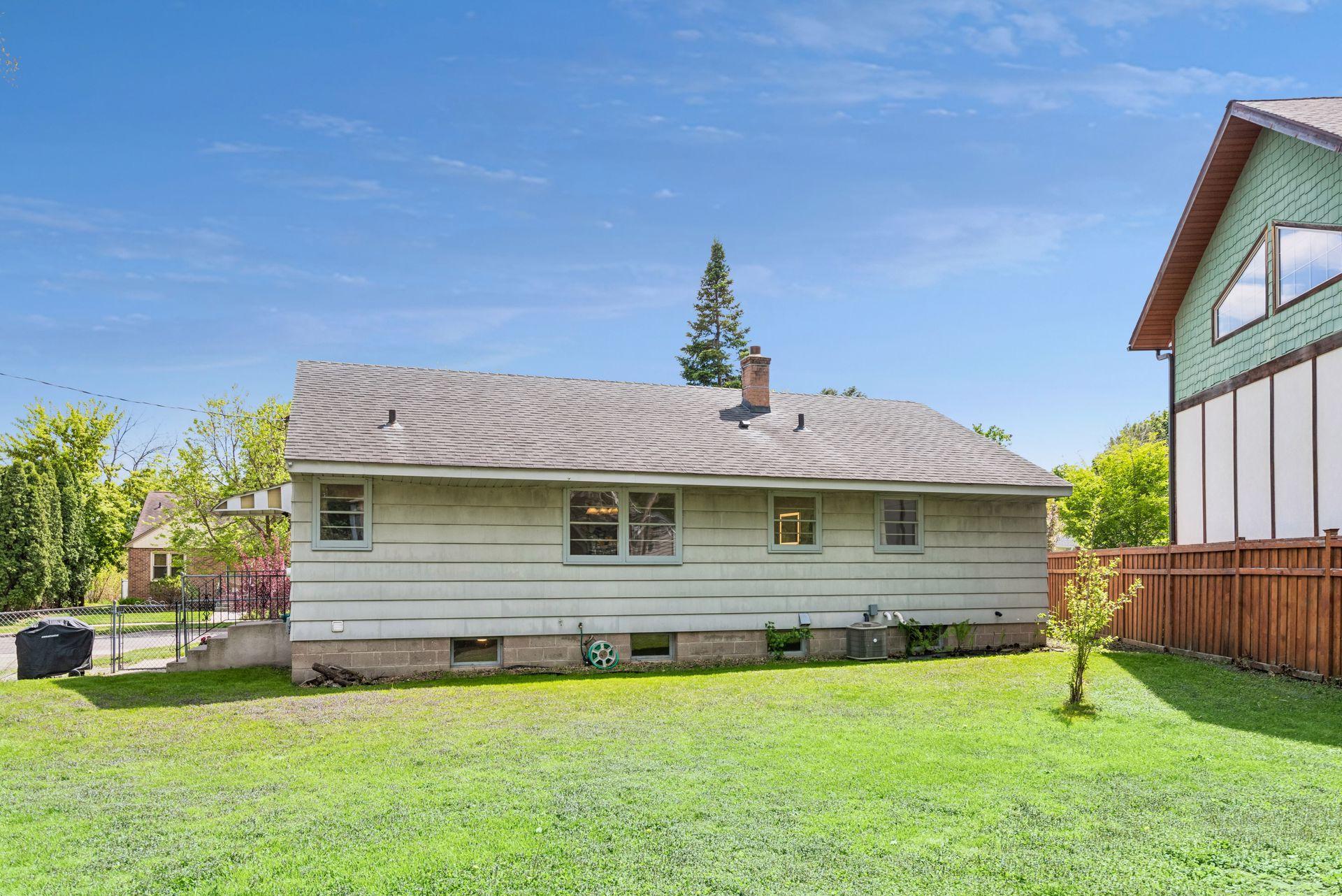 1073 Eleanor Avenue
