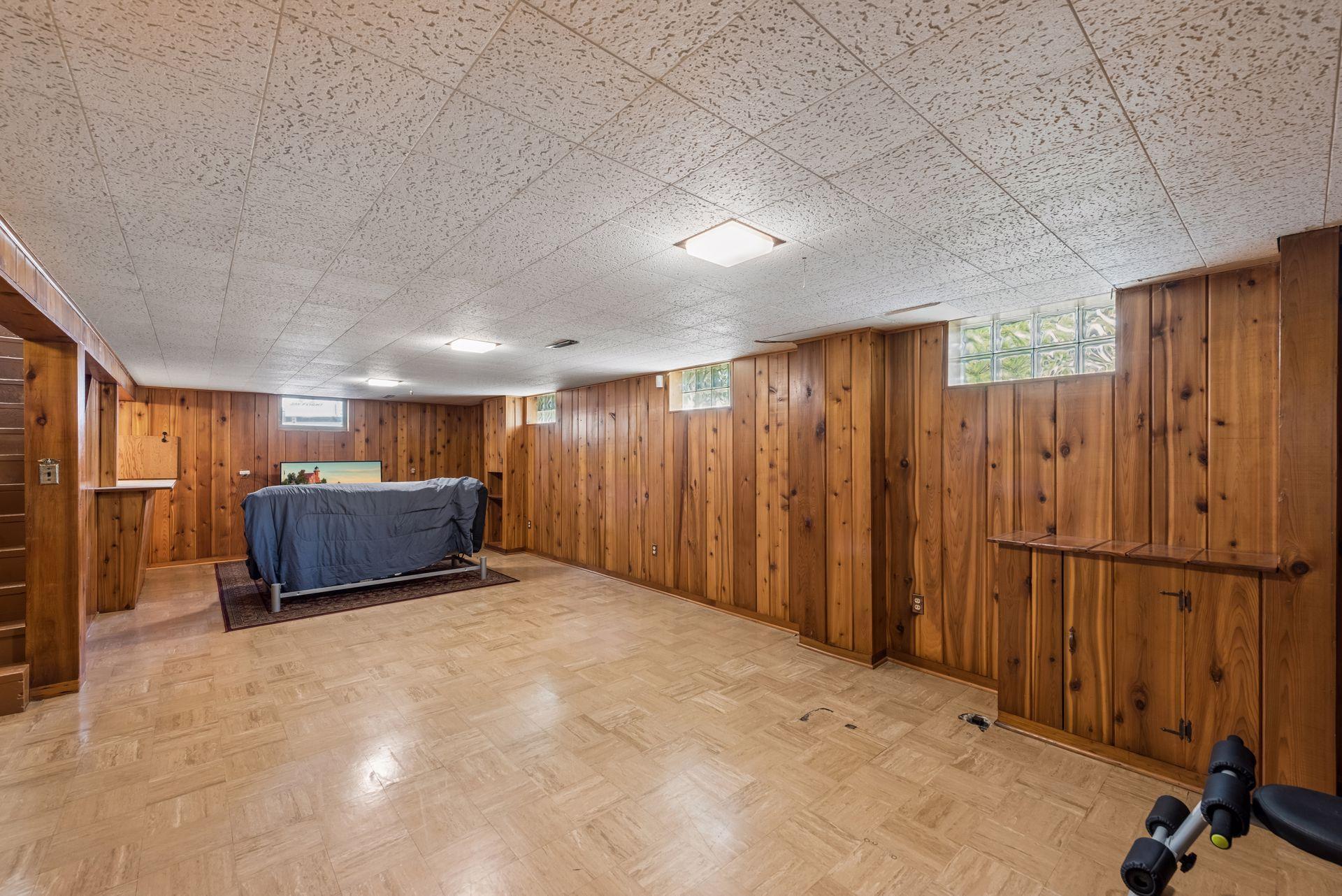 1073 Eleanor Avenue