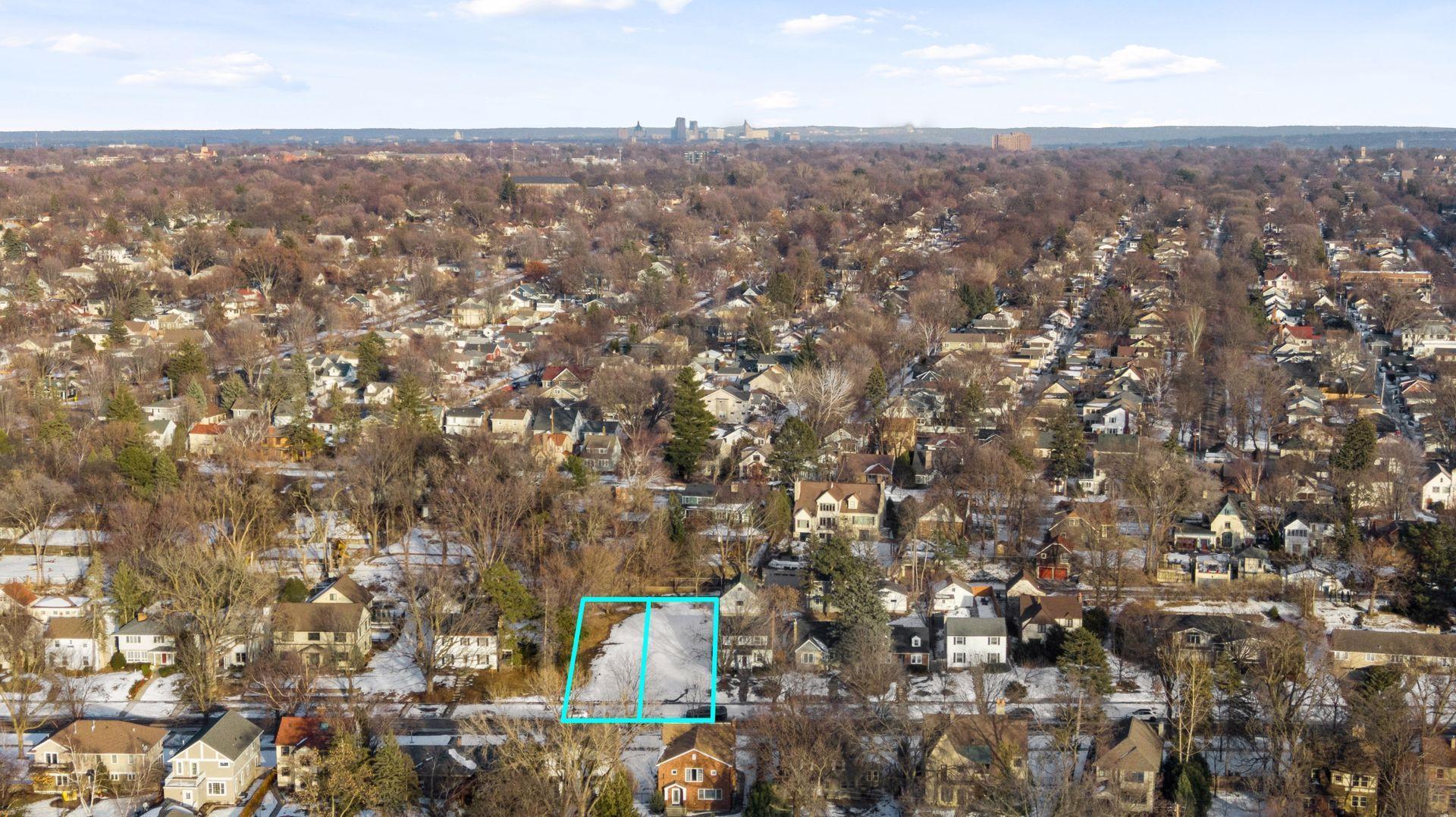 426 Woodlawn Avenue