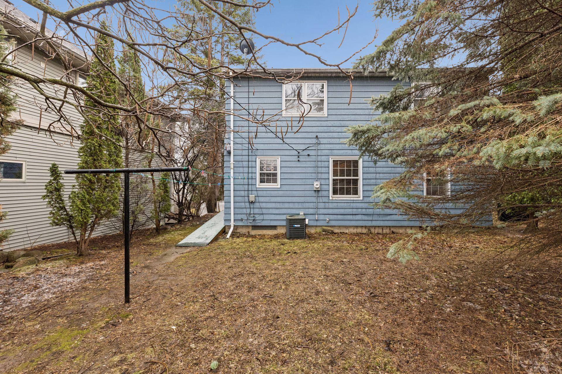 1493 Eleanor Avenue