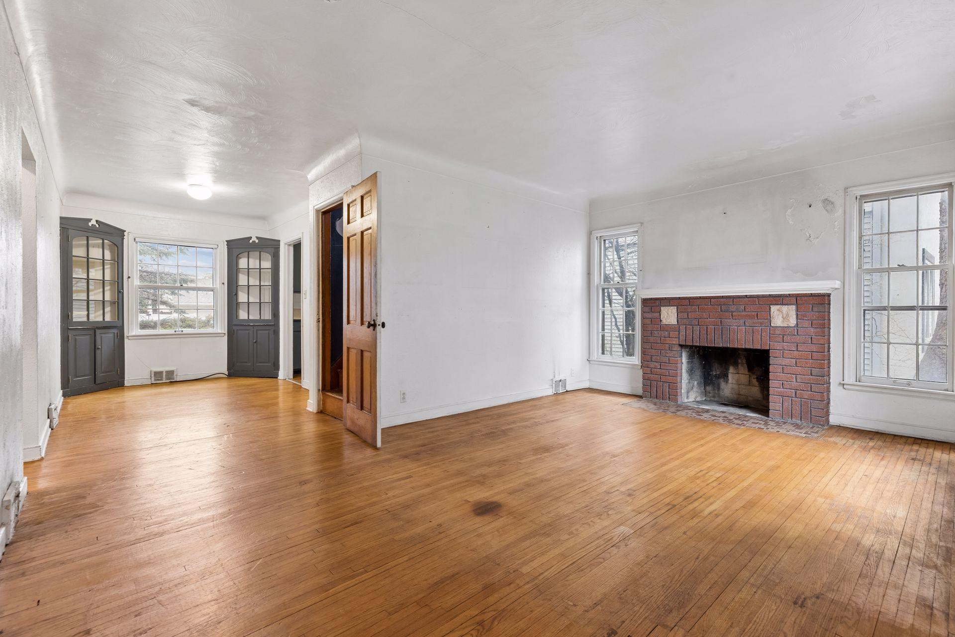 1493 Eleanor Avenue