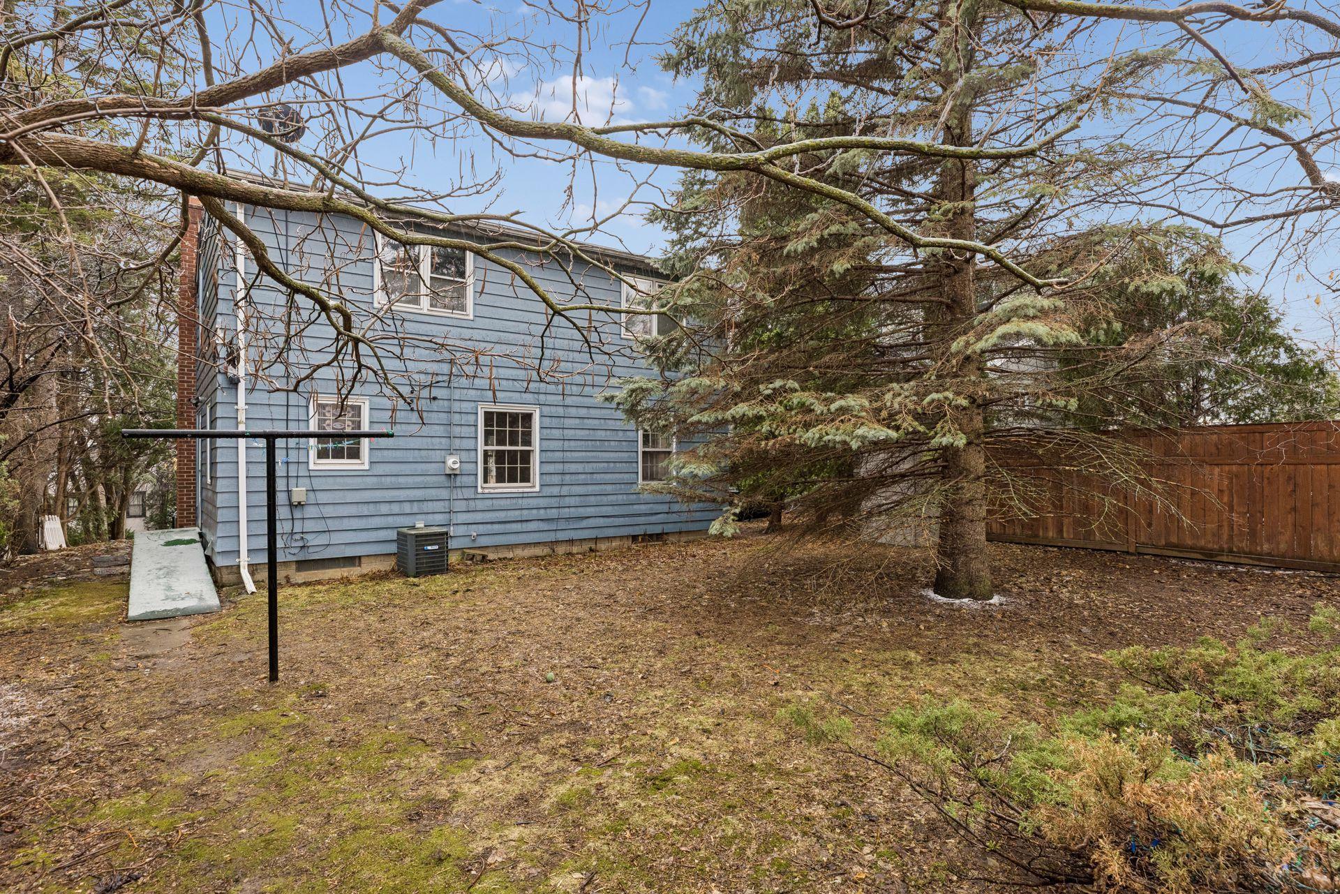 1493 Eleanor Avenue