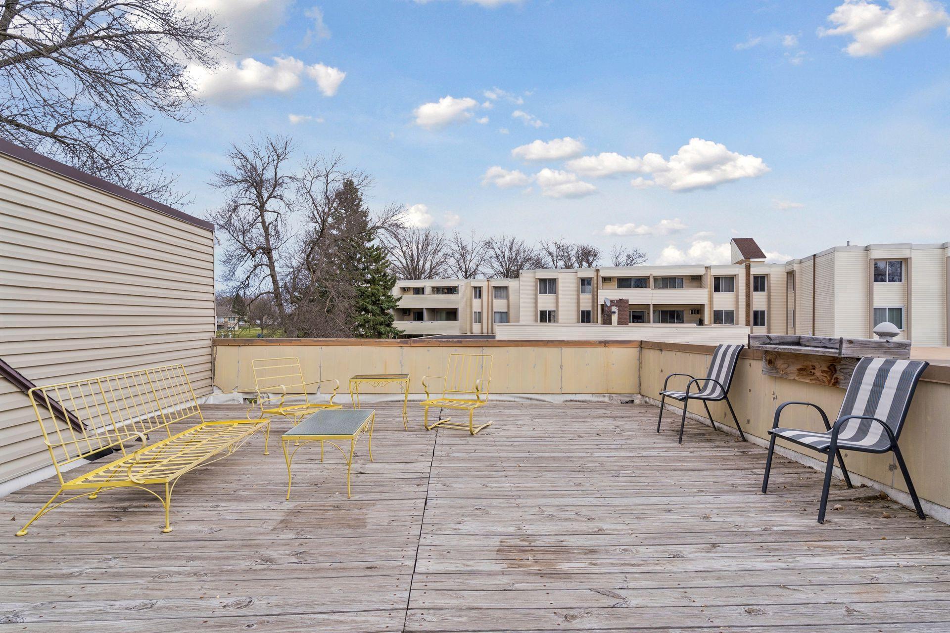 10840 Rockford Road Unit: 209