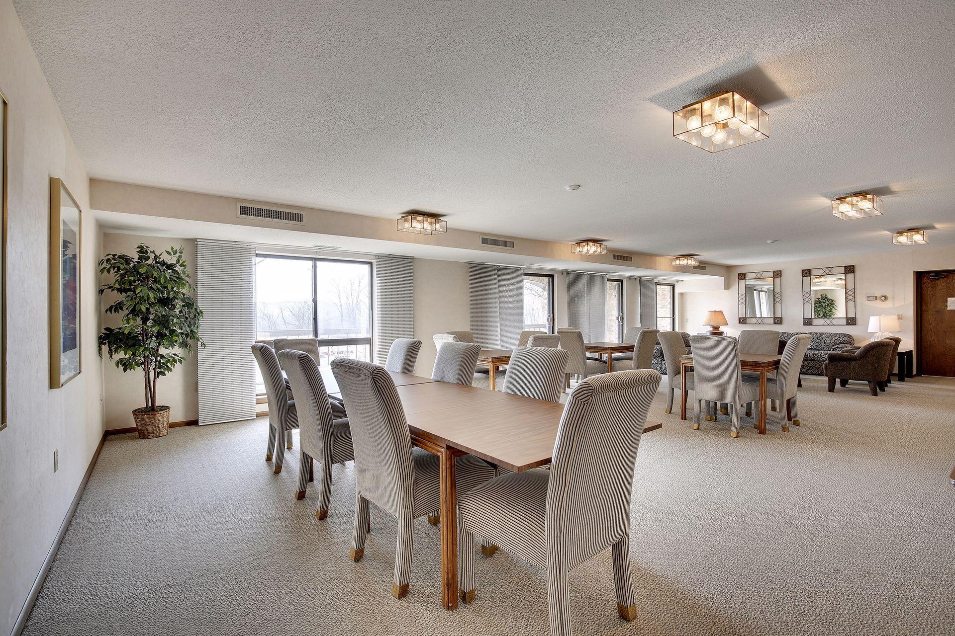 2221 Youngman Avenue Unit: 501