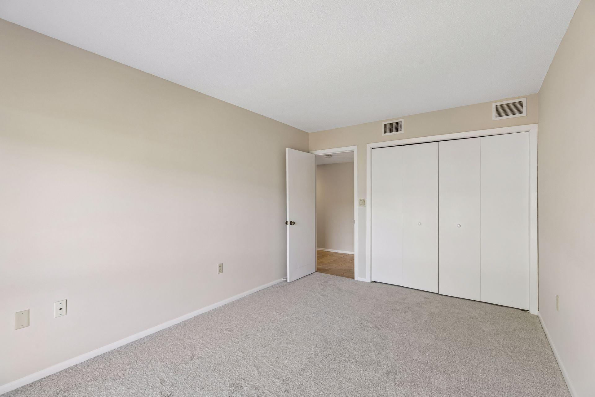 2221 Youngman Avenue Unit: 501