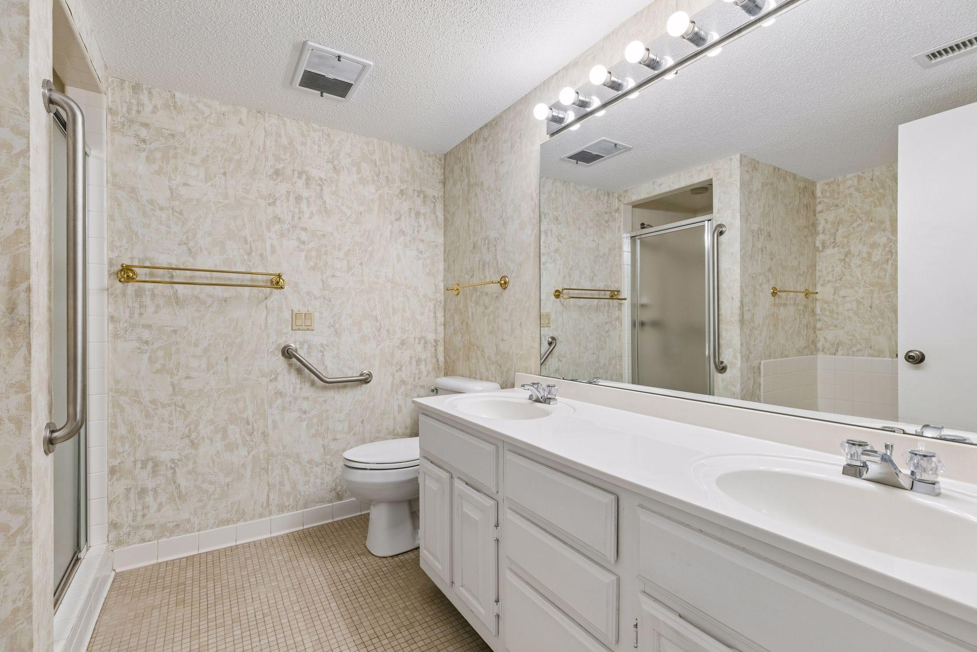 2221 Youngman Avenue Unit: 501