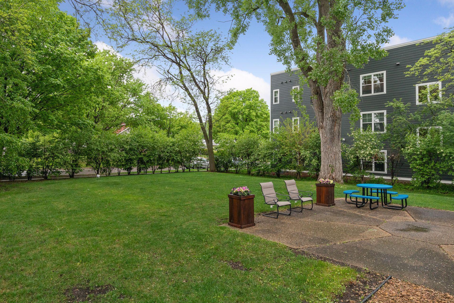2221 Youngman Avenue Unit: 501