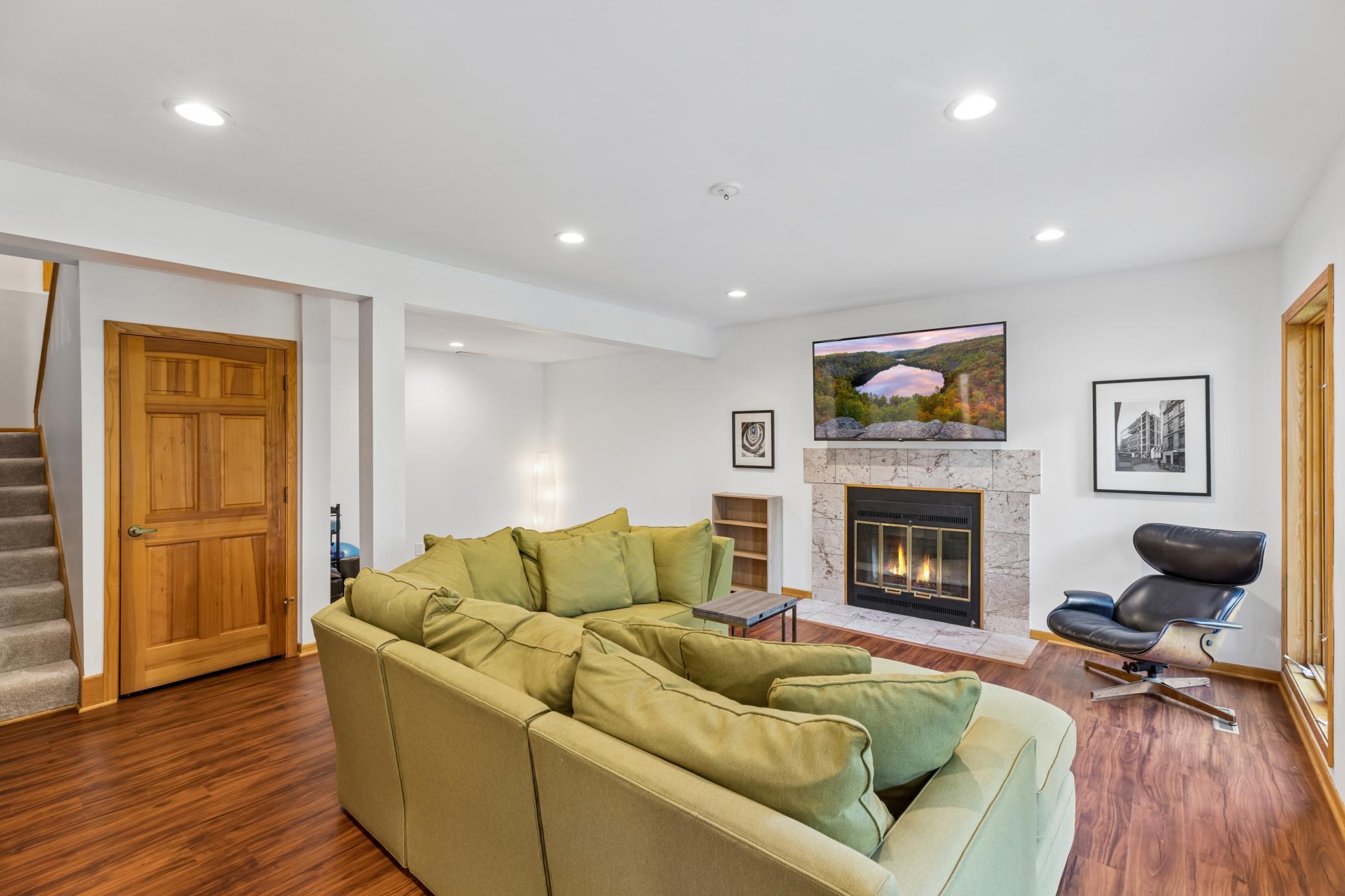 3528 Widgeon Way