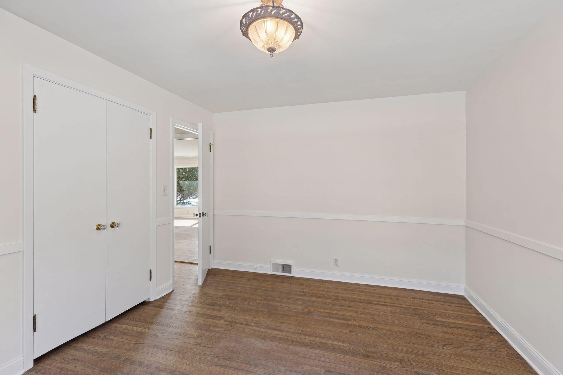 2079 Upper Saint Dennis Road