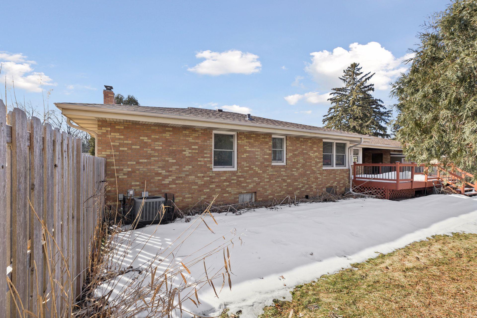2079 Upper Saint Dennis Road