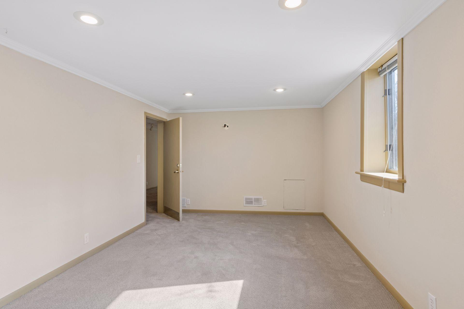2079 Upper Saint Dennis Road