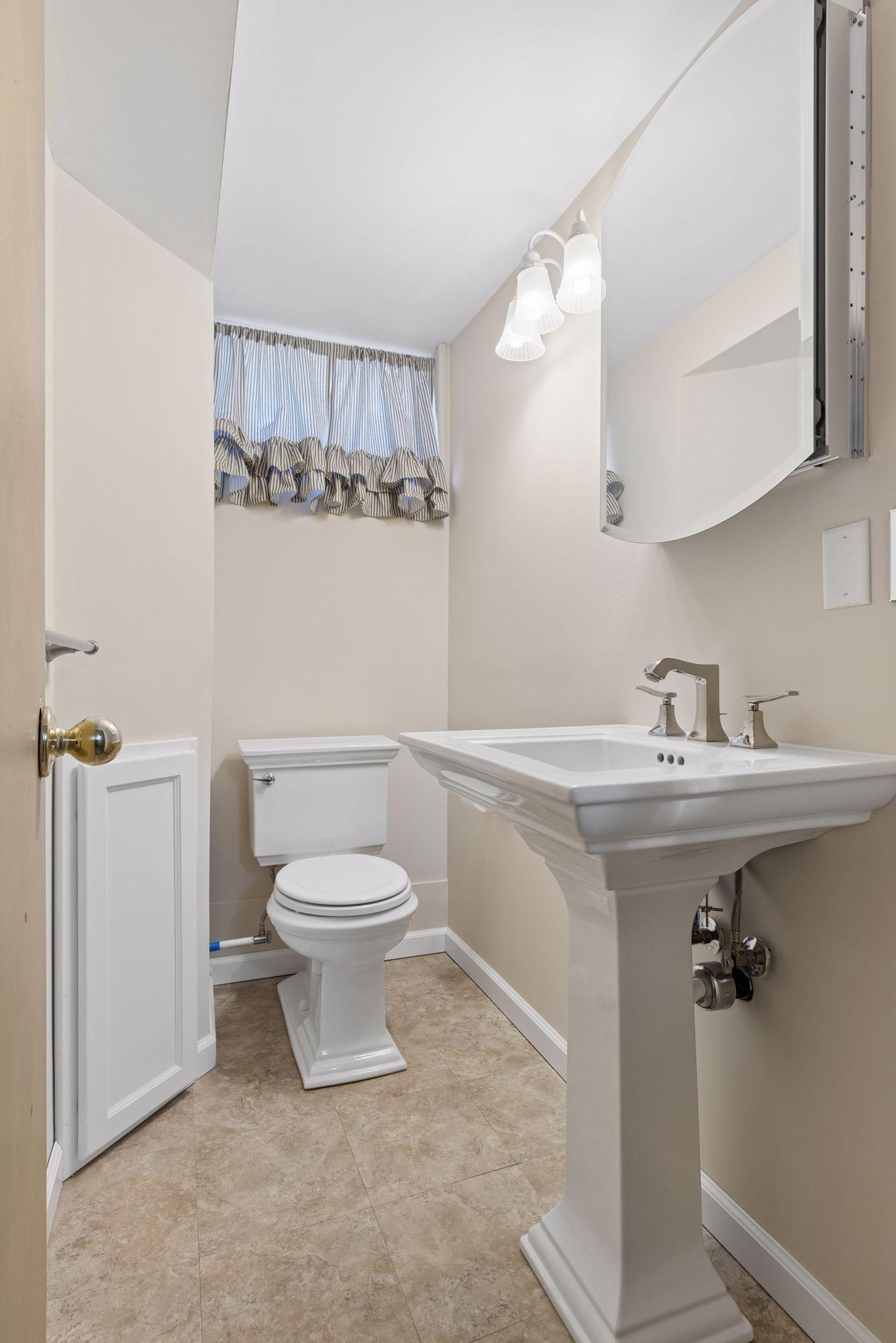 2079 Upper Saint Dennis Road