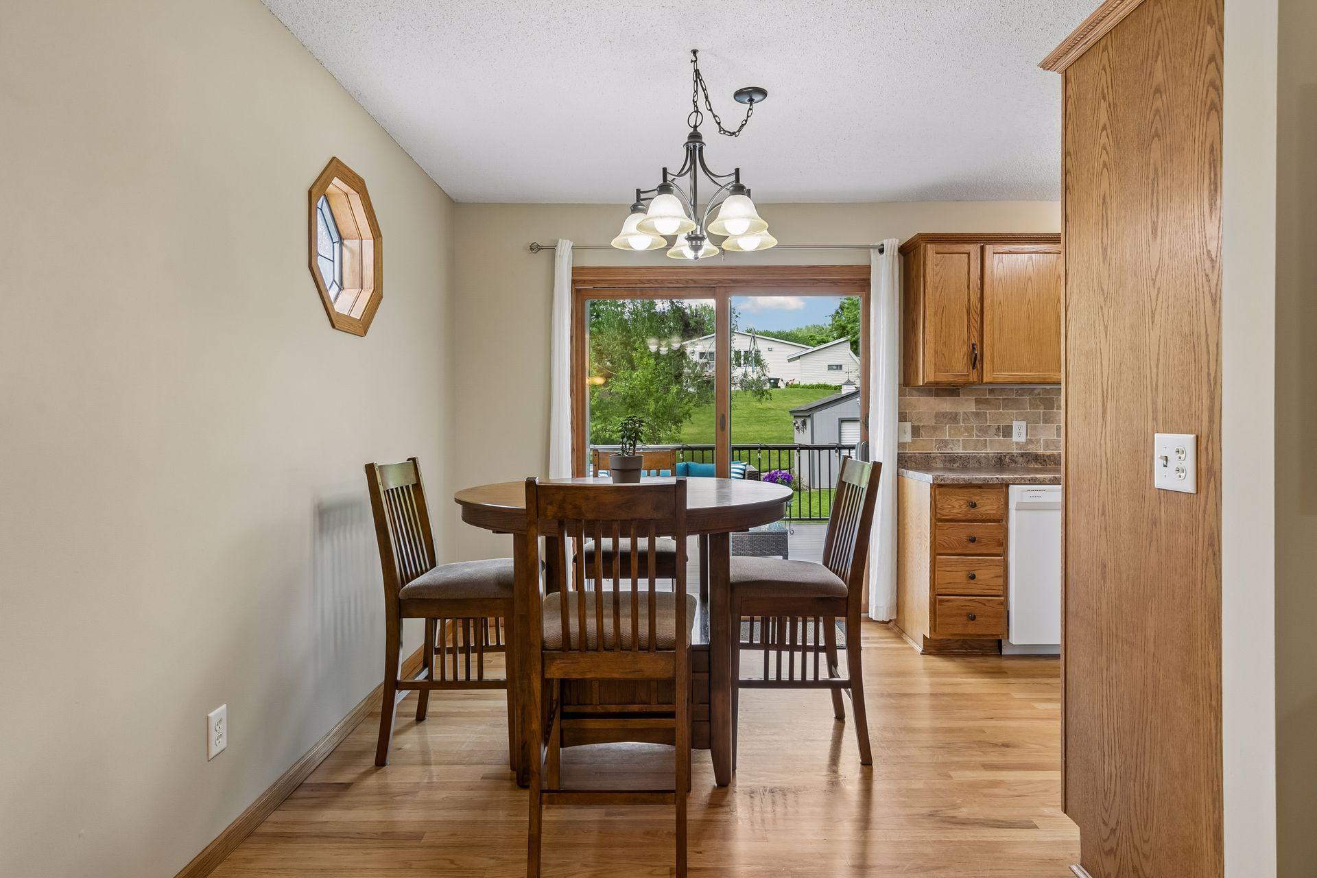 4738 W Wind Trail