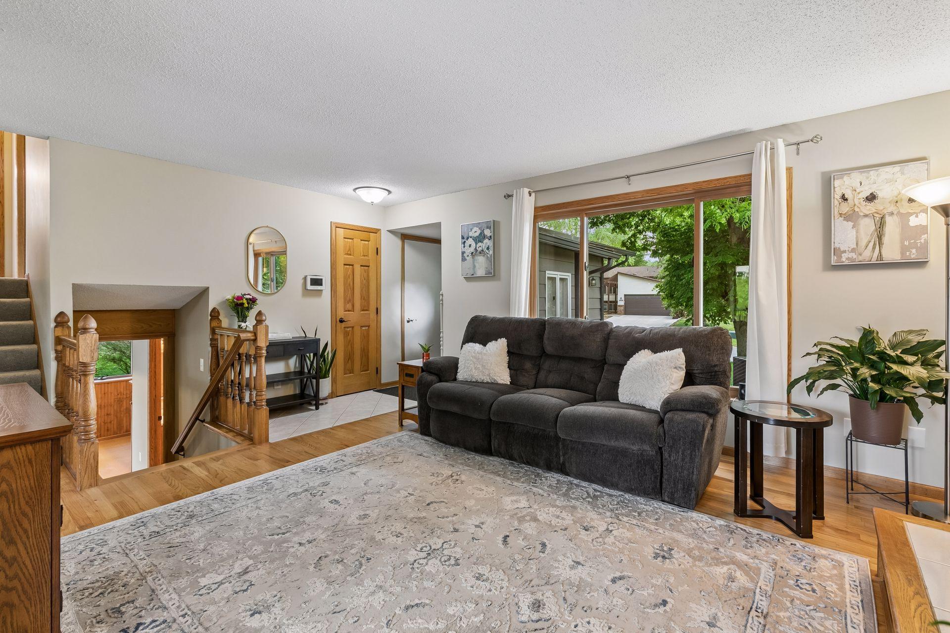4738 W Wind Trail