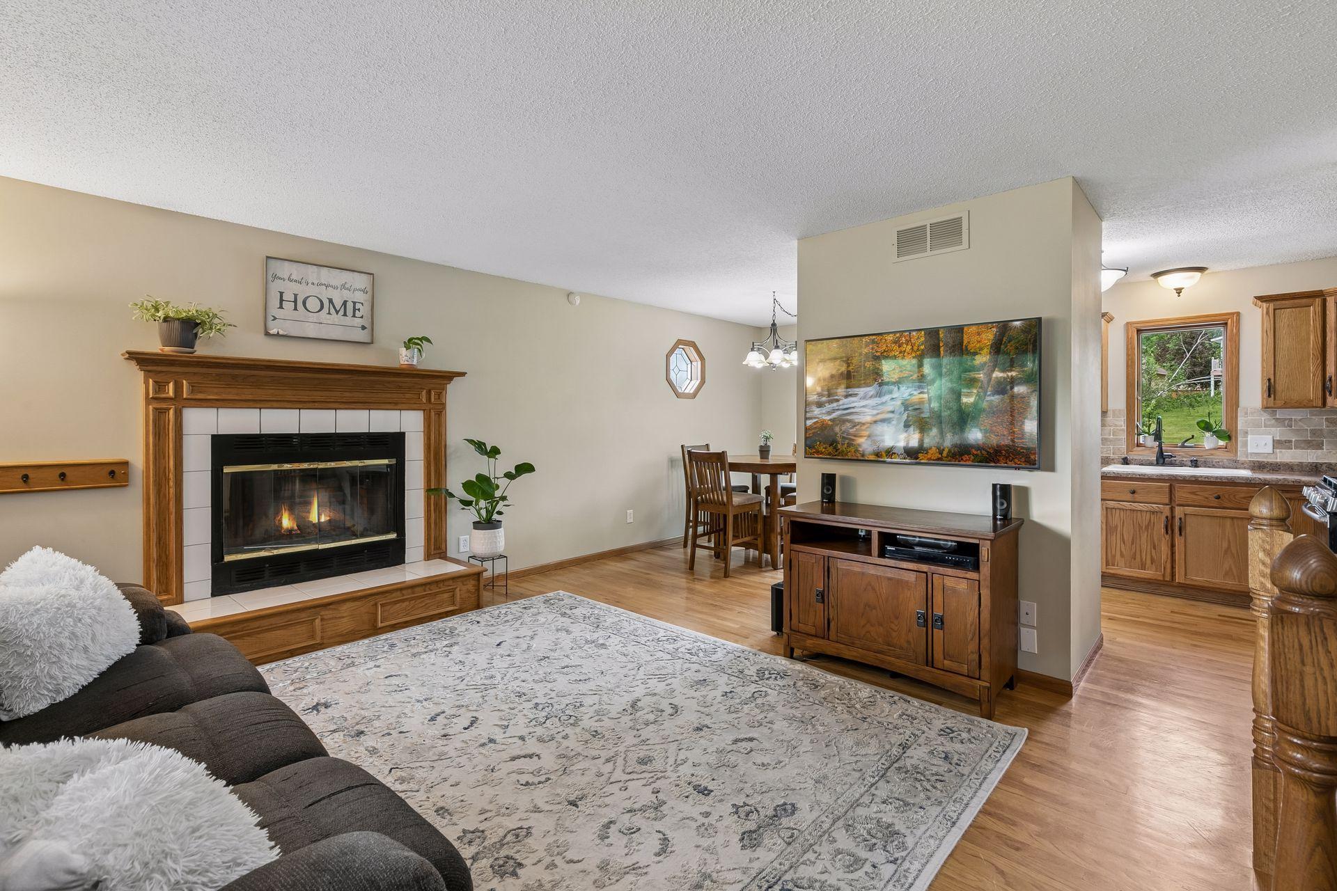 4738 W Wind Trail