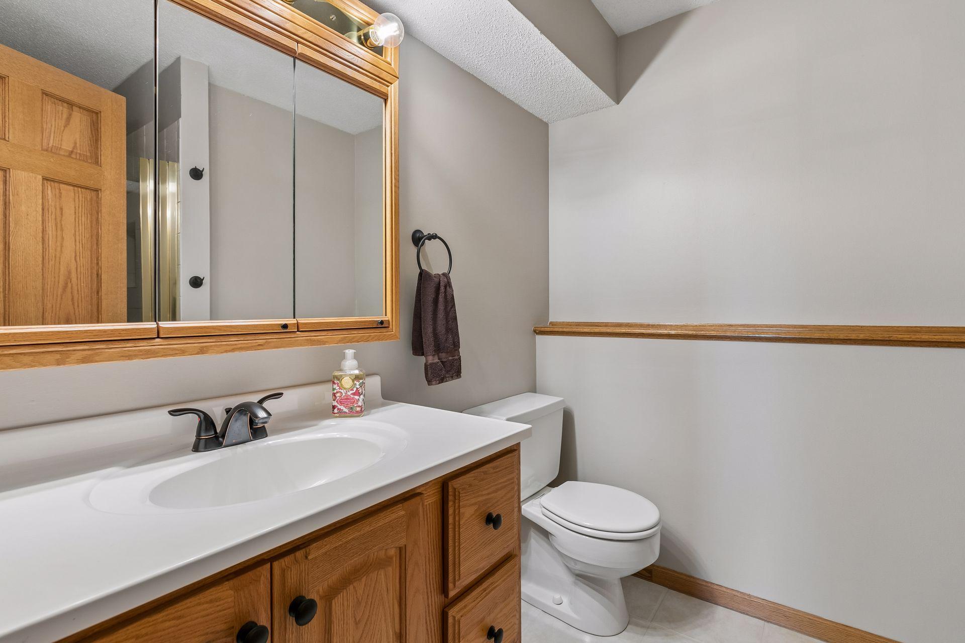 4738 W Wind Trail