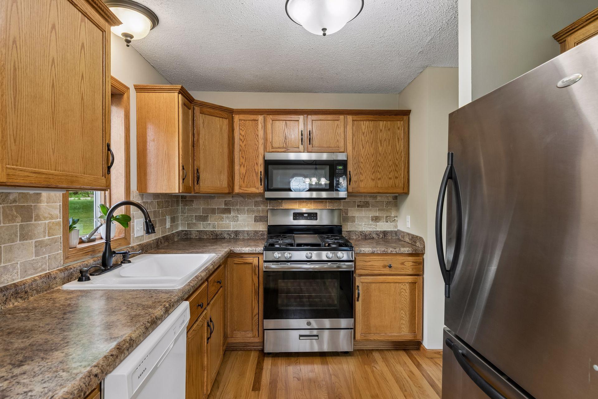 4738 W Wind Trail