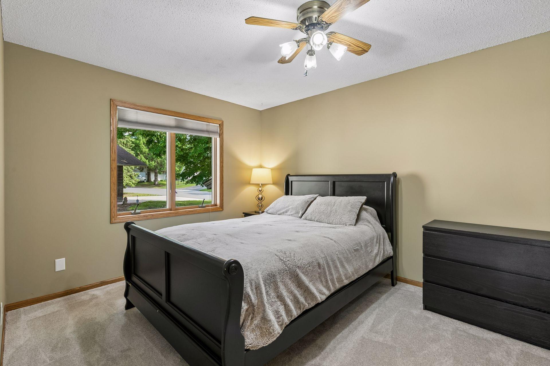 4738 W Wind Trail
