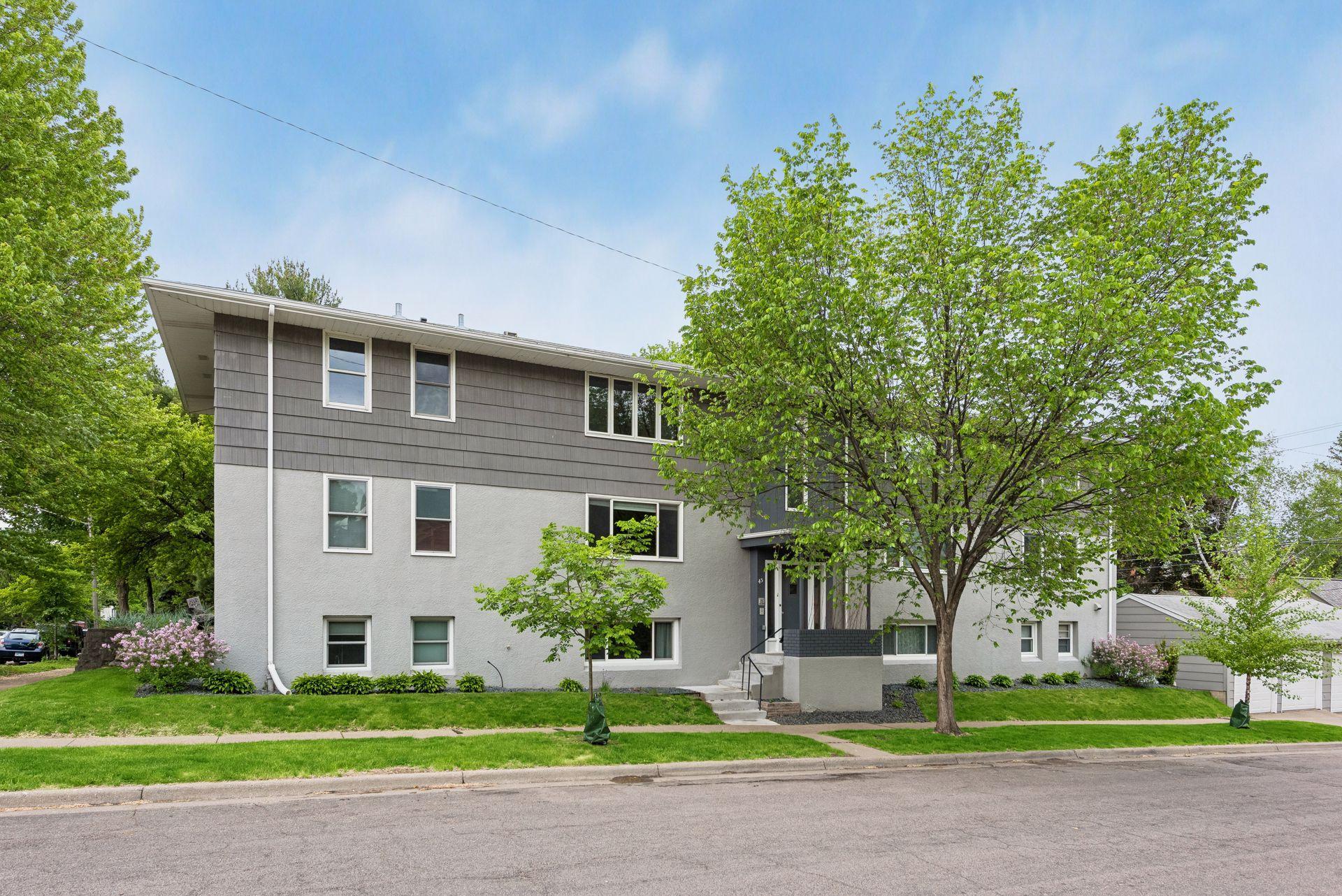 45 Albert Street S Unit: 4