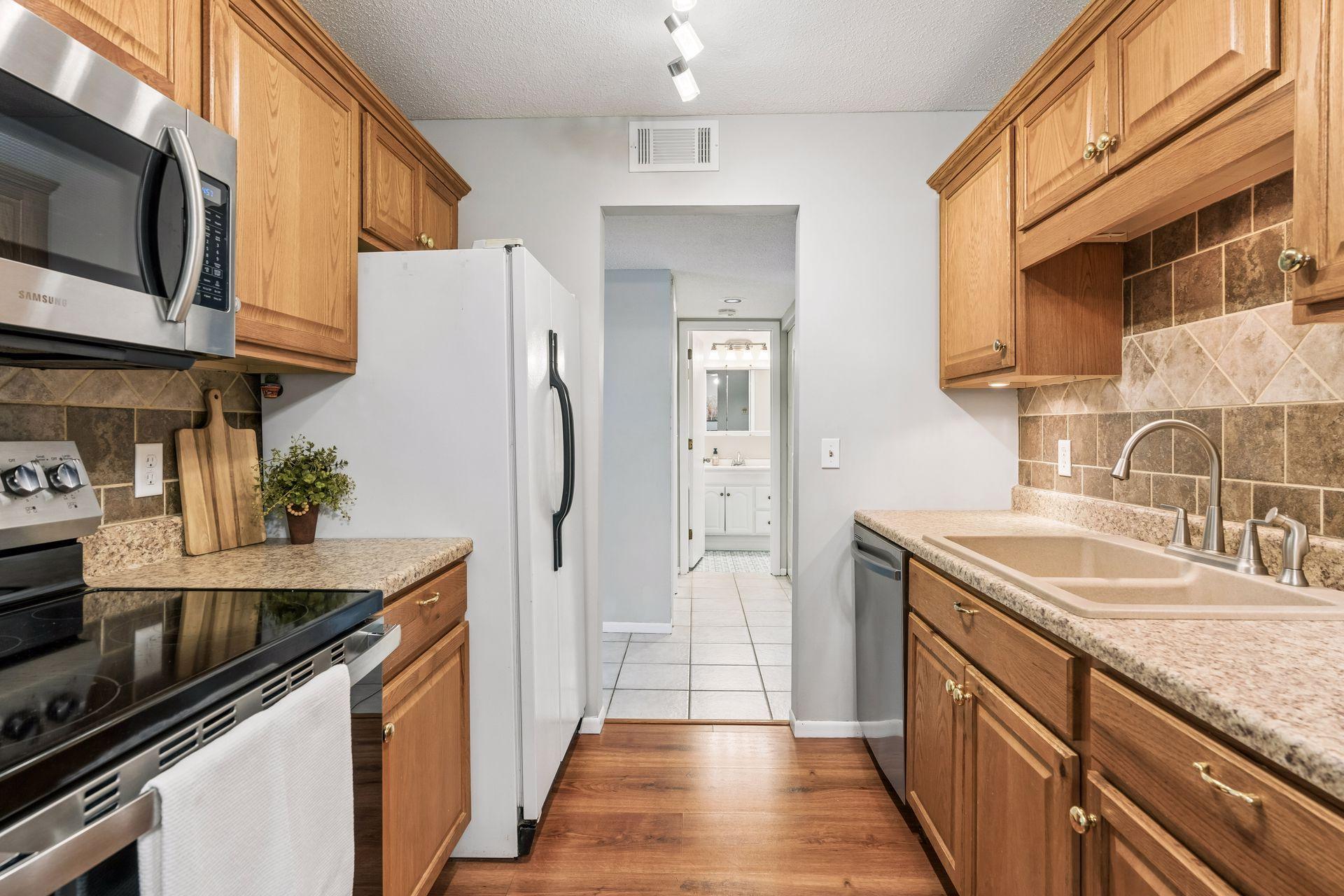 260 Westview Drive Unit: 108
