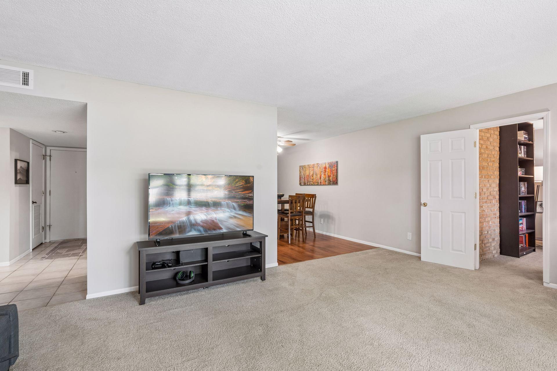 260 Westview Drive Unit: 108