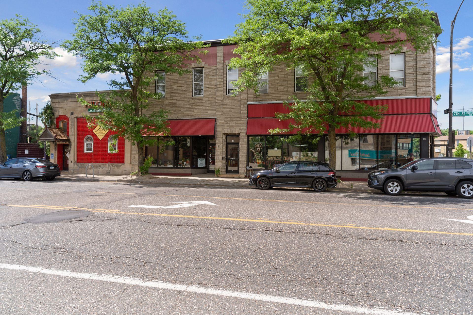 965 7th Street W