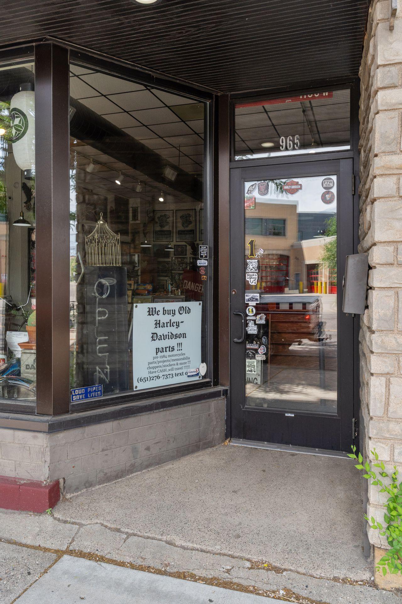 965 7th Street W