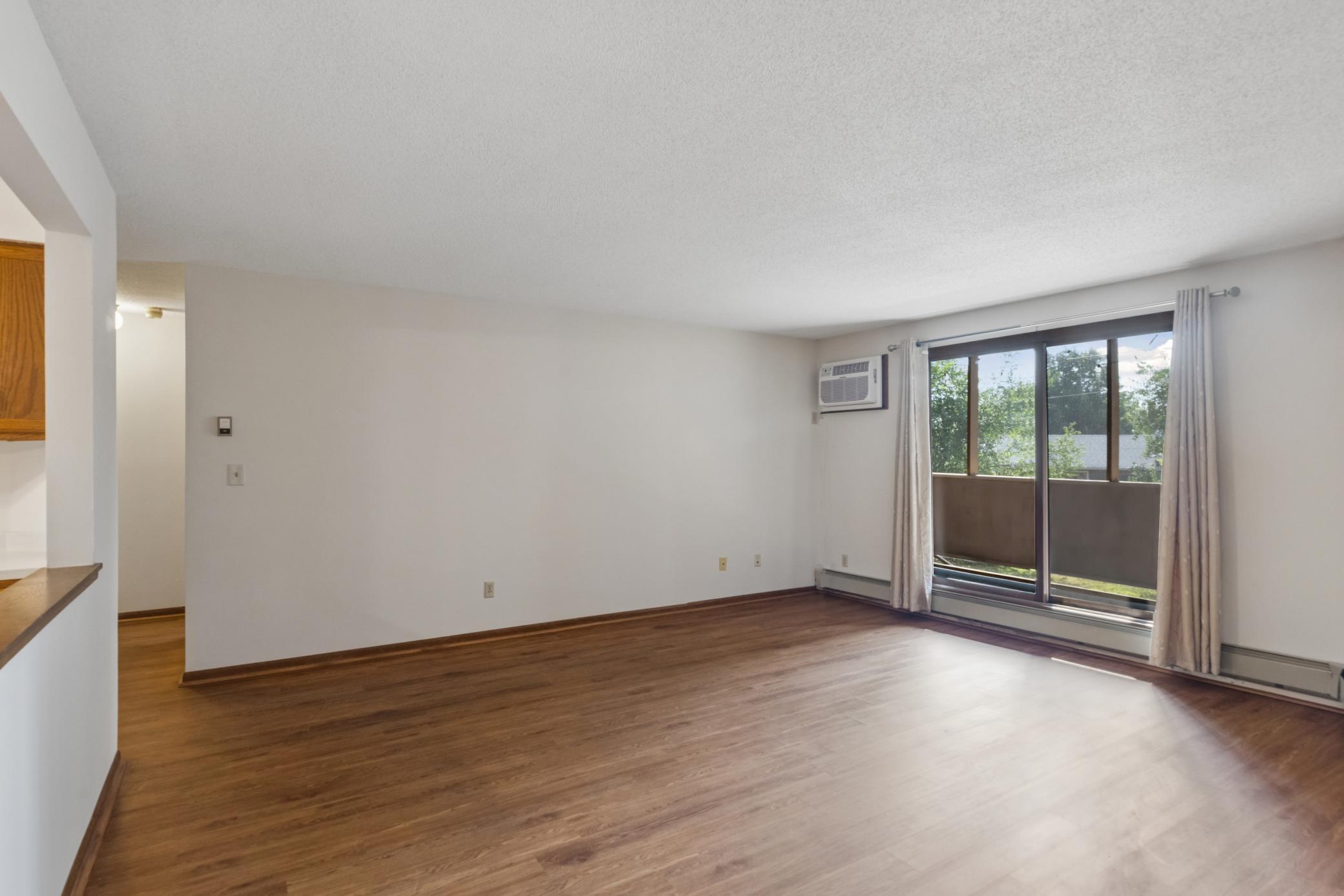 1034 Cleveland Avenue S Unit: 105