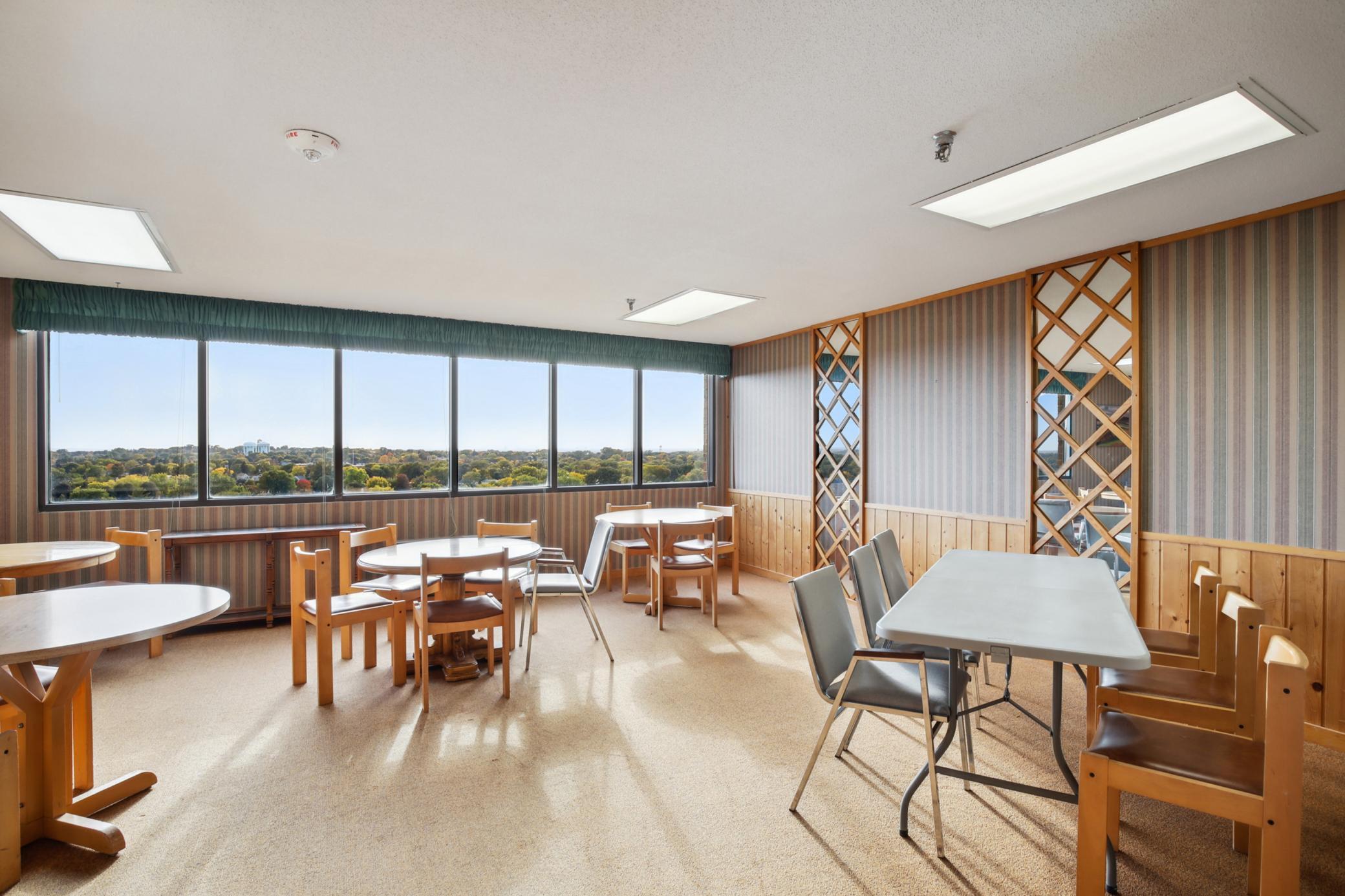 1181 Edgcumbe Road Unit: 814