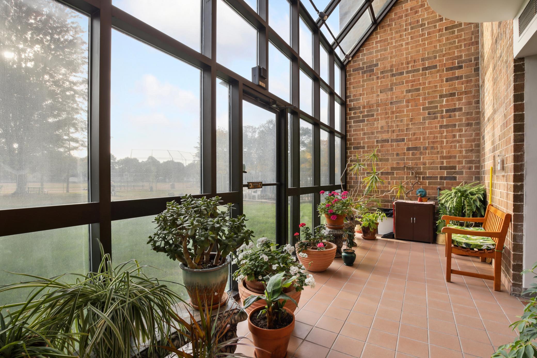 1181 Edgcumbe Road Unit: 814