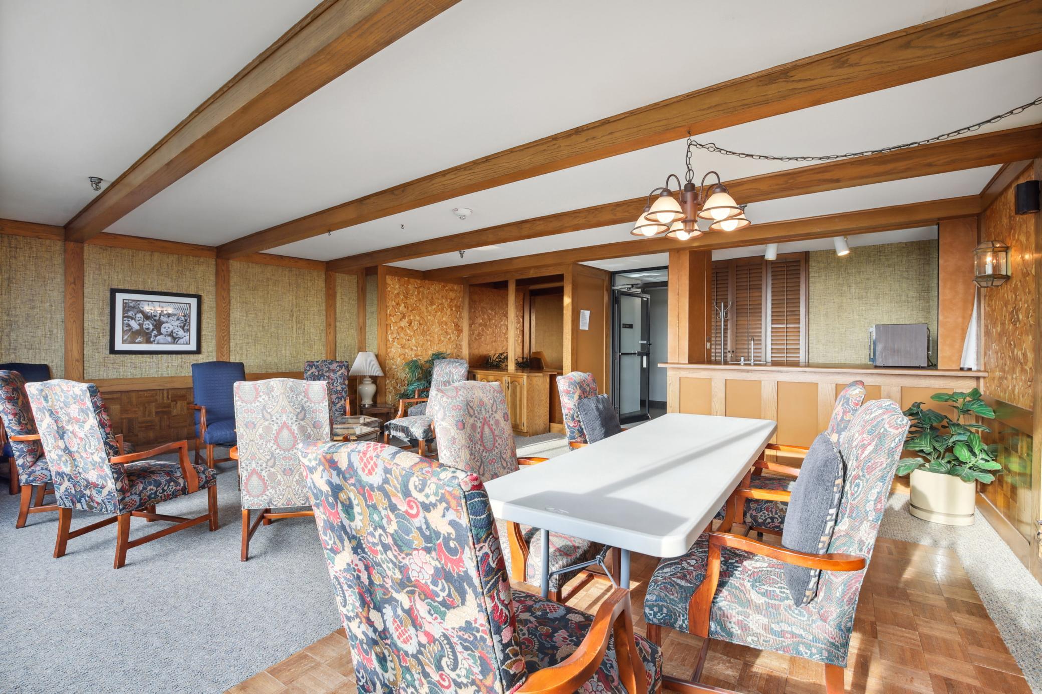 1181 Edgcumbe Road Unit: 814