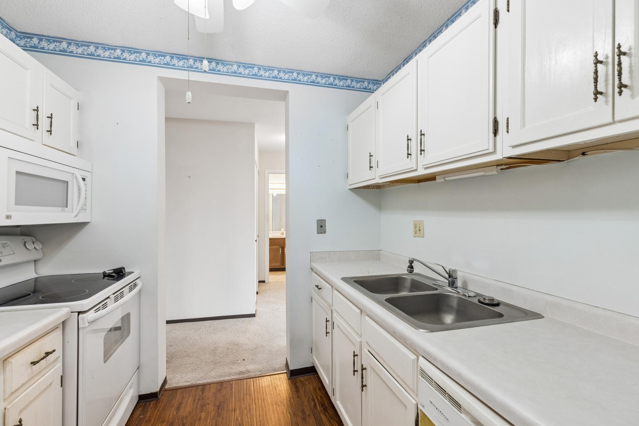 1181 Edgcumbe Road Unit: 814