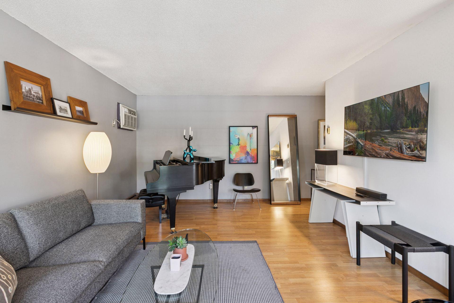 6222 W 35th Street Unit: 14