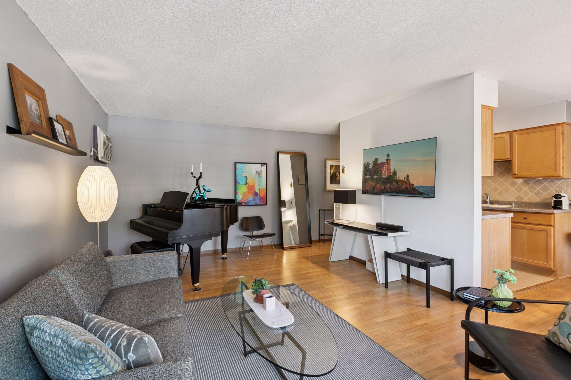 6222 W 35th Street Unit: 14