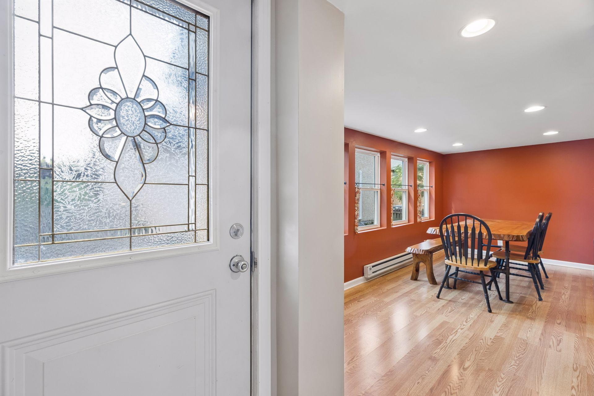 420 Daly Street